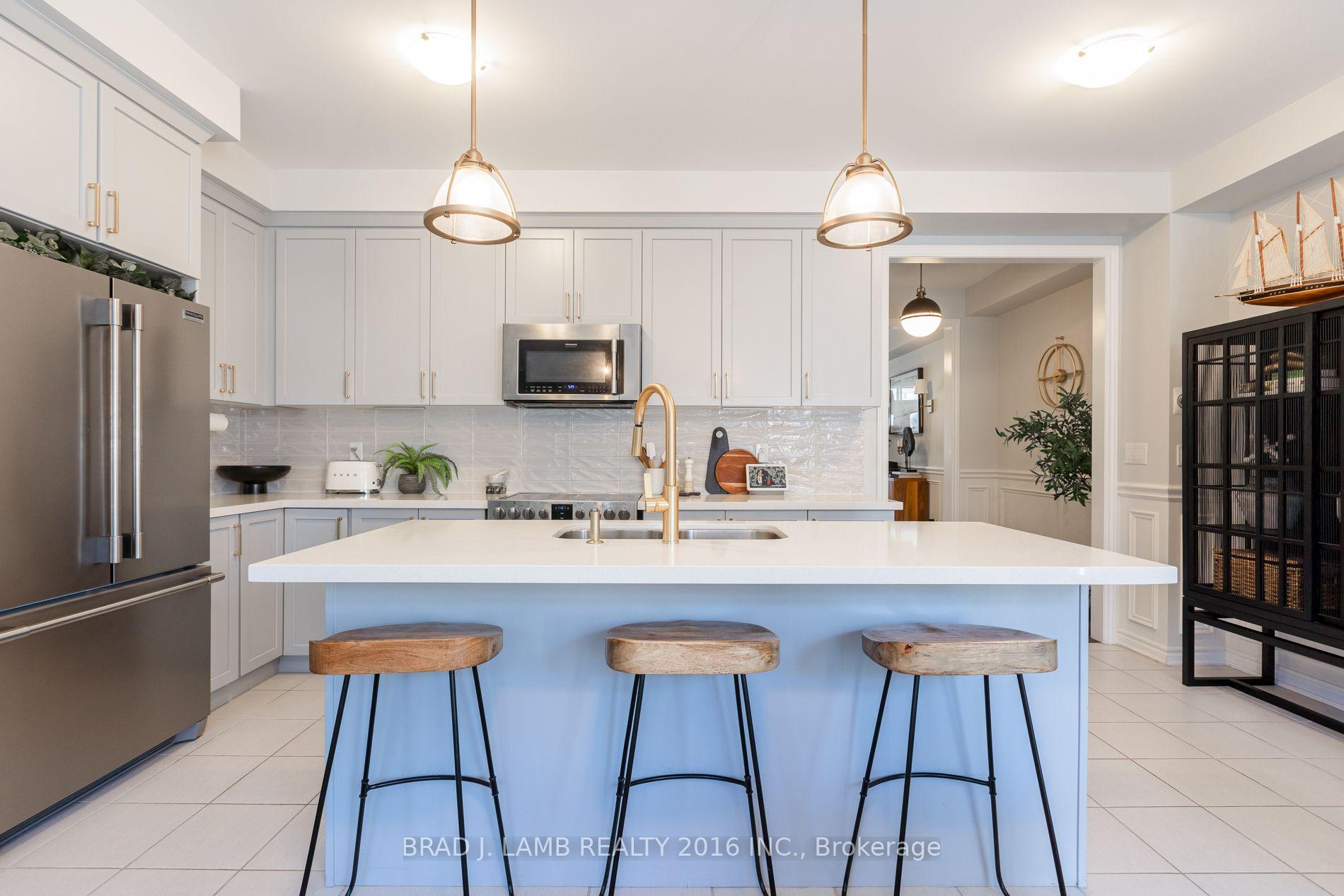 Photo 11 of 57 Sutcliffe Drive, Whitby, Rolling Acres — HOMEH