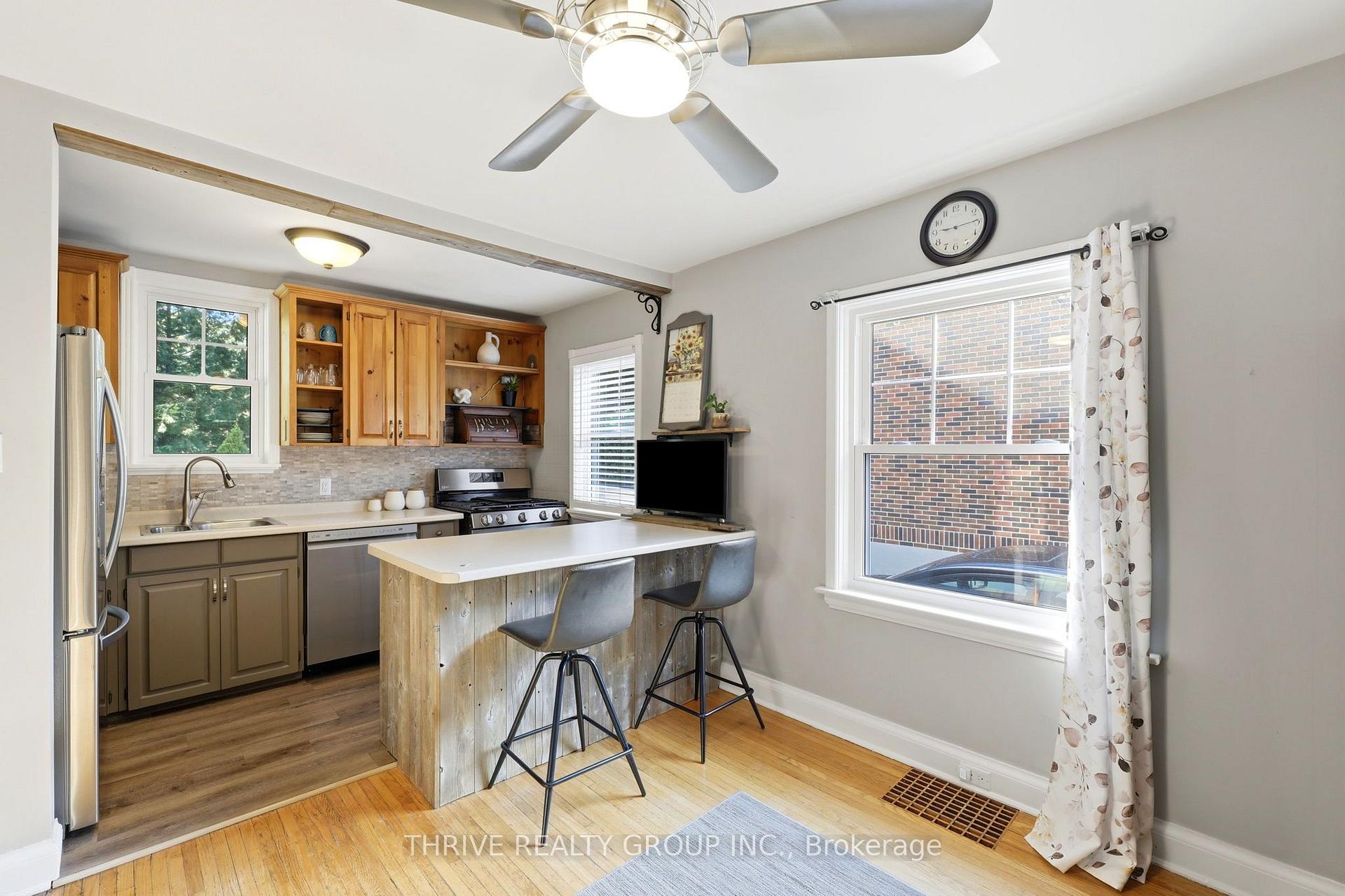 Photo 9 of 164 Devonshire Avenue, London, South G — HOMEH