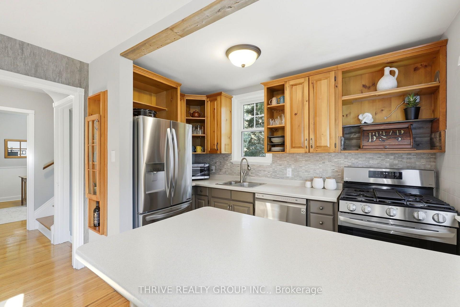 Photo 11 of 164 Devonshire Avenue, London, South G — HOMEH