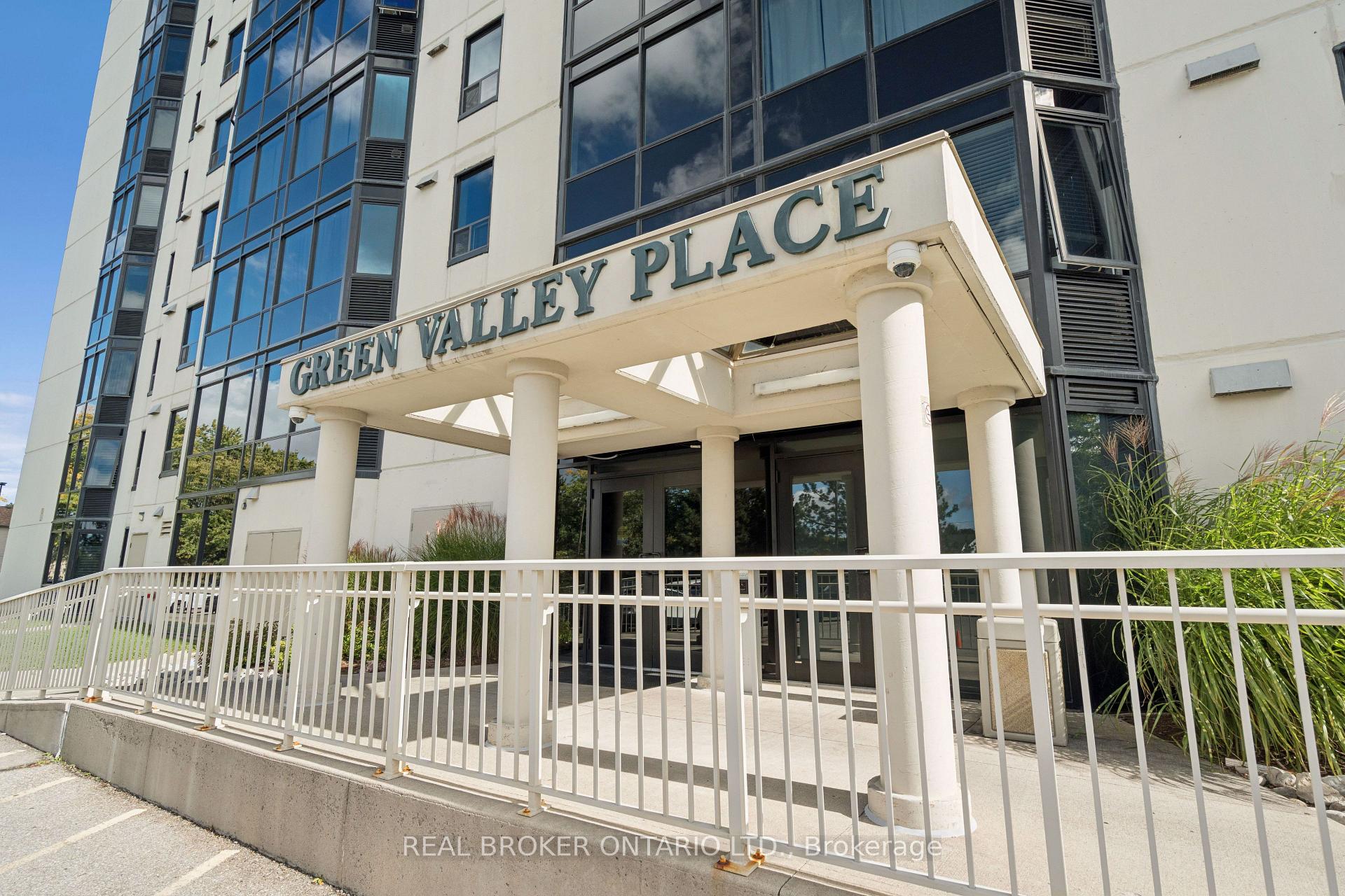 Photo 4 of Unit 508, 35 Green Valley Drive, Kitchener, Pioneer Park — HOMEH