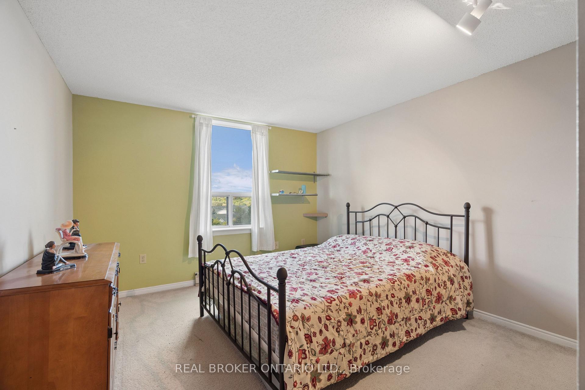 Photo 26 of Unit 508, 35 Green Valley Drive, Kitchener, Pioneer Park — HOMEH
