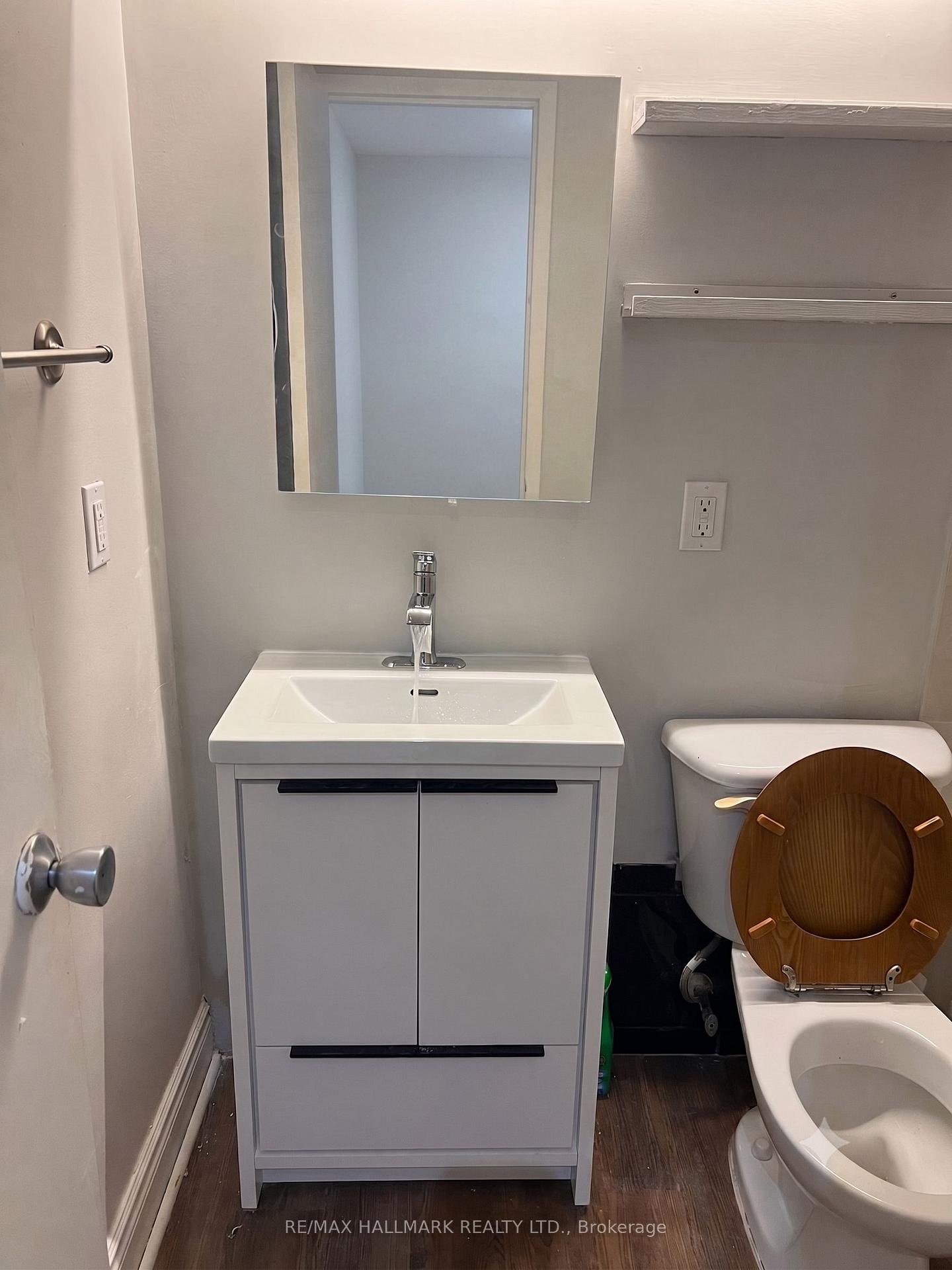 Photo 11 of Unit 309, 20 Forest Manor Road, North York, Henry Farm — HOMEH