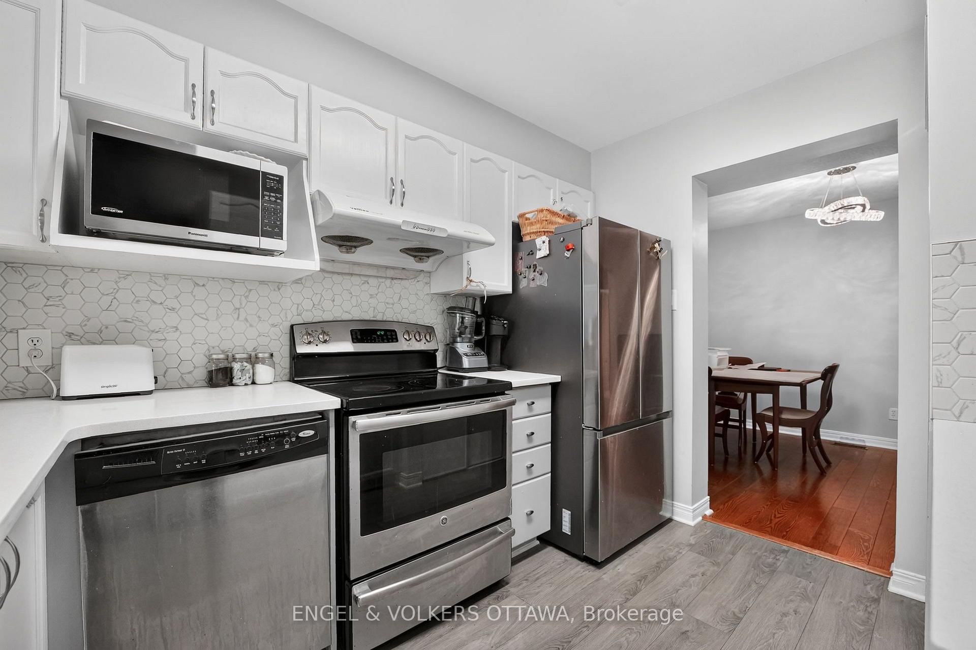 Photo 14 of 12 Kalbrook Street, Ottawa, Kanata - Kanata Lakes/Heritage Hills — HOMEH