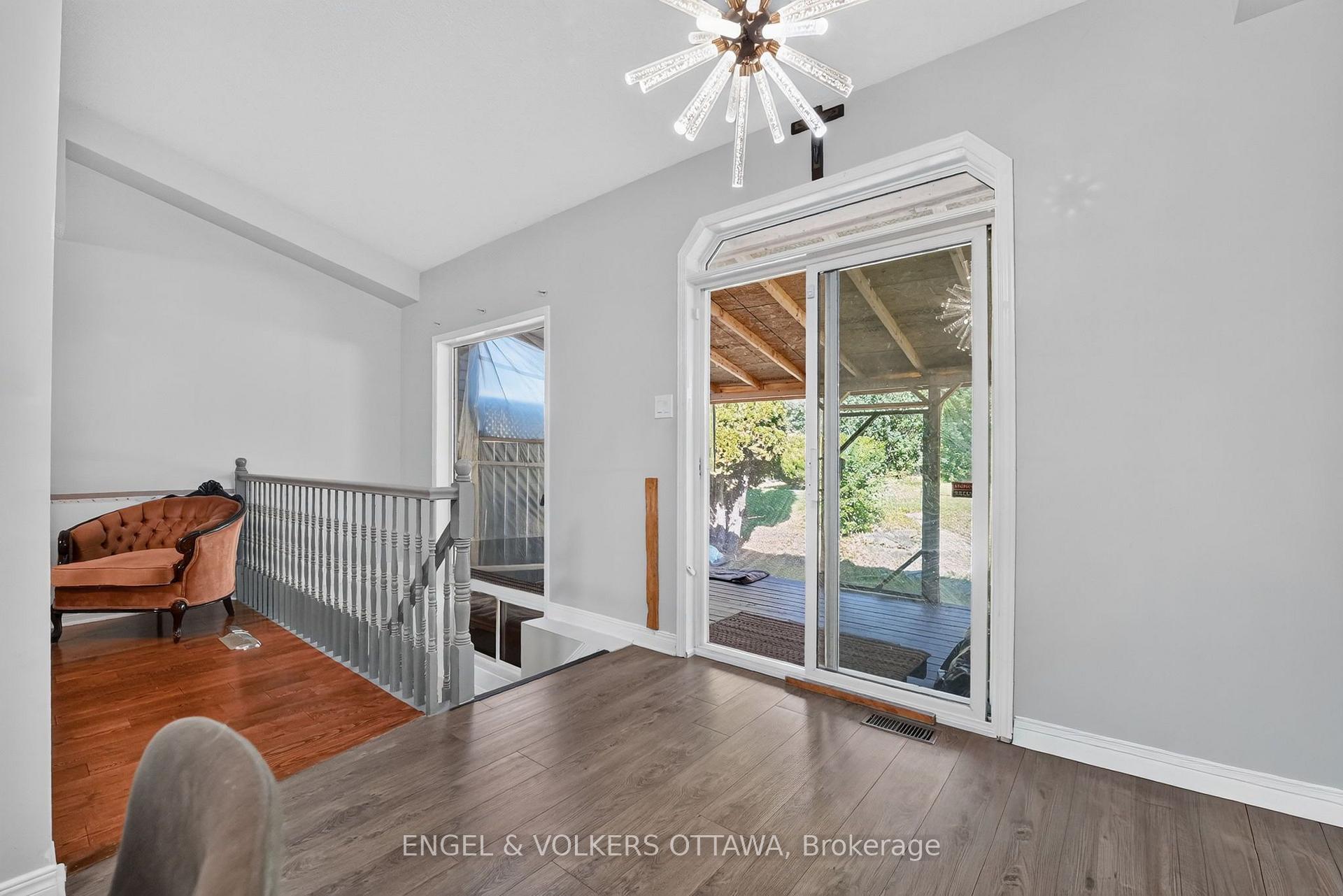 Photo 18 of 12 Kalbrook Street, Ottawa, Kanata - Kanata Lakes/Heritage Hills — HOMEH