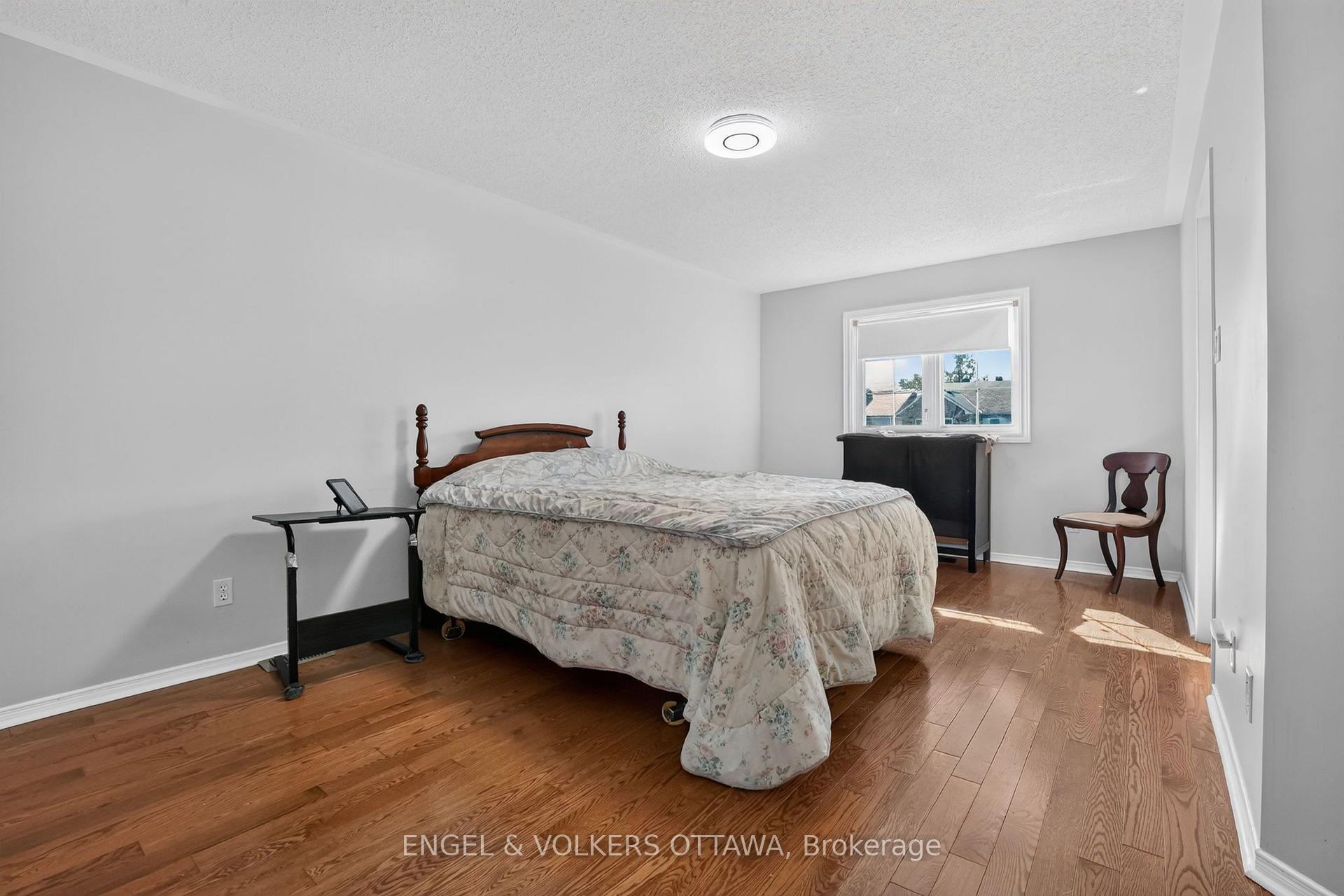 Photo 25 of 12 Kalbrook Street, Ottawa, Kanata - Kanata Lakes/Heritage Hills — HOMEH