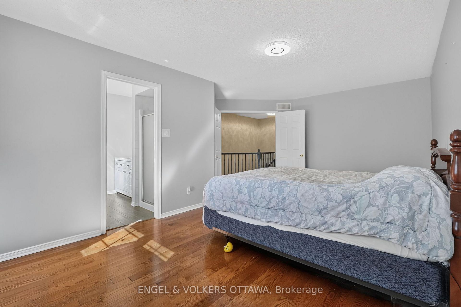 Photo 28 of 12 Kalbrook Street, Ottawa, Kanata - Kanata Lakes/Heritage Hills — HOMEH