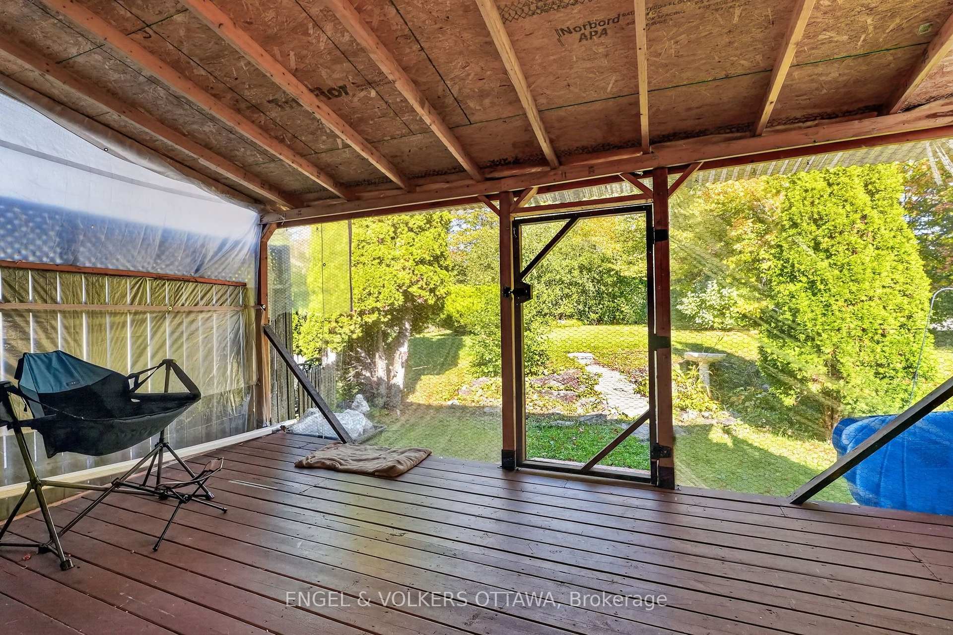 Photo 37 of 12 Kalbrook Street, Ottawa, Kanata - Kanata Lakes/Heritage Hills — HOMEH