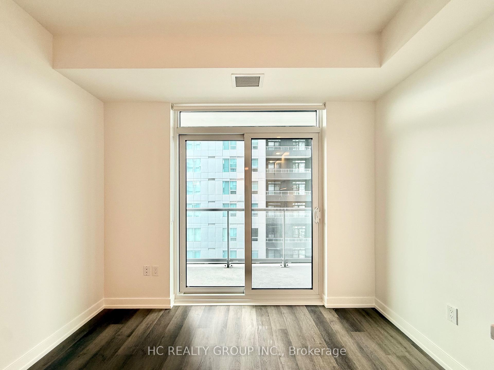 Photo 3 of Unit 2007, 5 Meadowdale Road, Vaughan, Concord — HOMEH