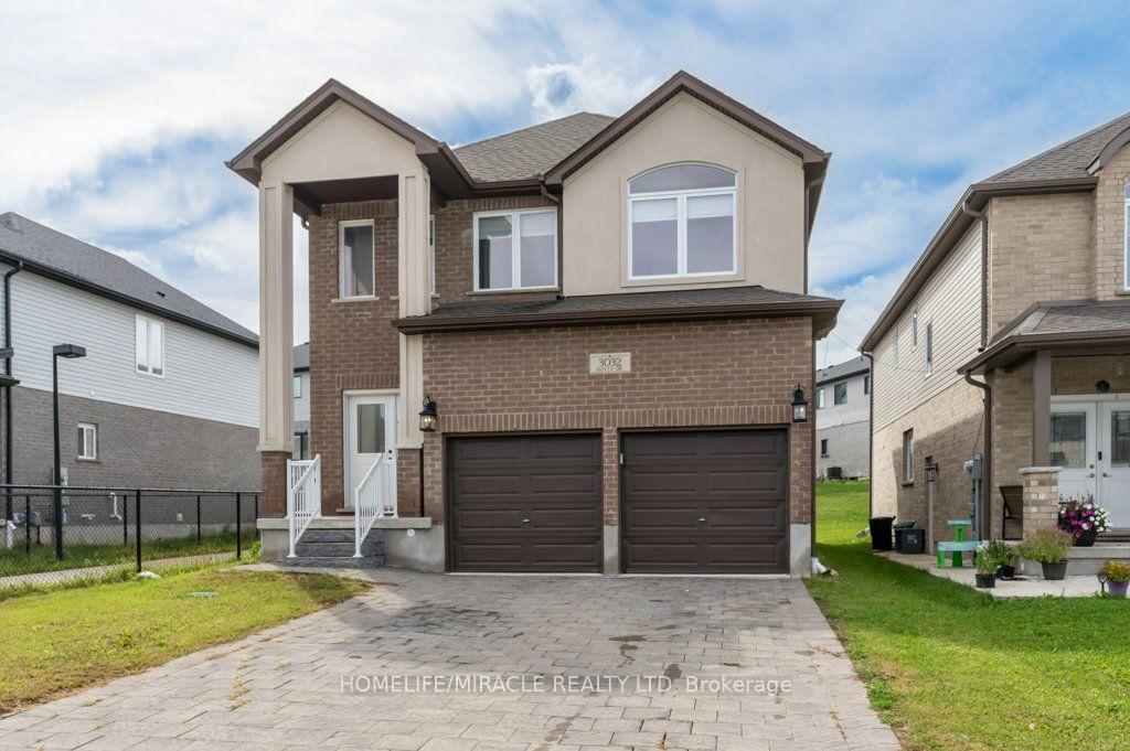 Photo 2 of 3032 Doyle Drive, London, South U — HOMEH