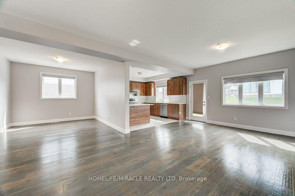 Photo 17 of 3032 Doyle Drive, London, South U — HOMEH