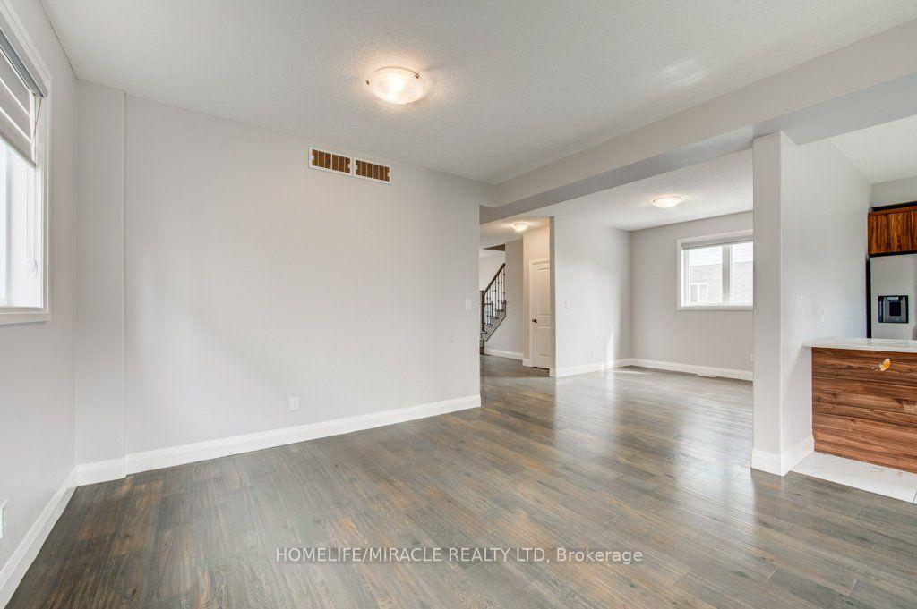 Photo 18 of 3032 Doyle Drive, London, South U — HOMEH