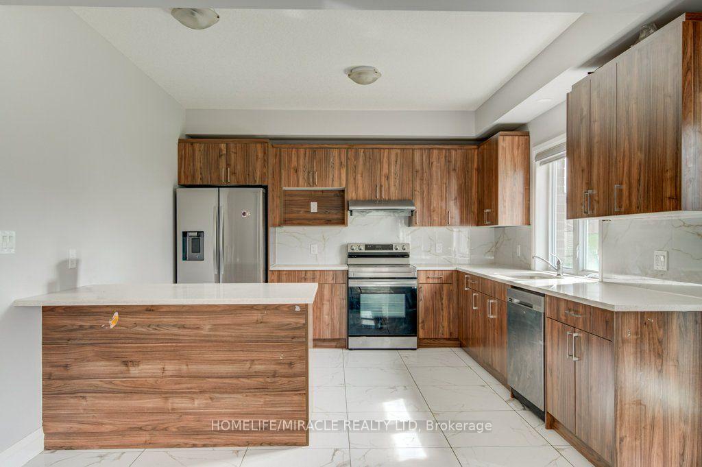 Photo 23 of 3032 Doyle Drive, London, South U — HOMEH