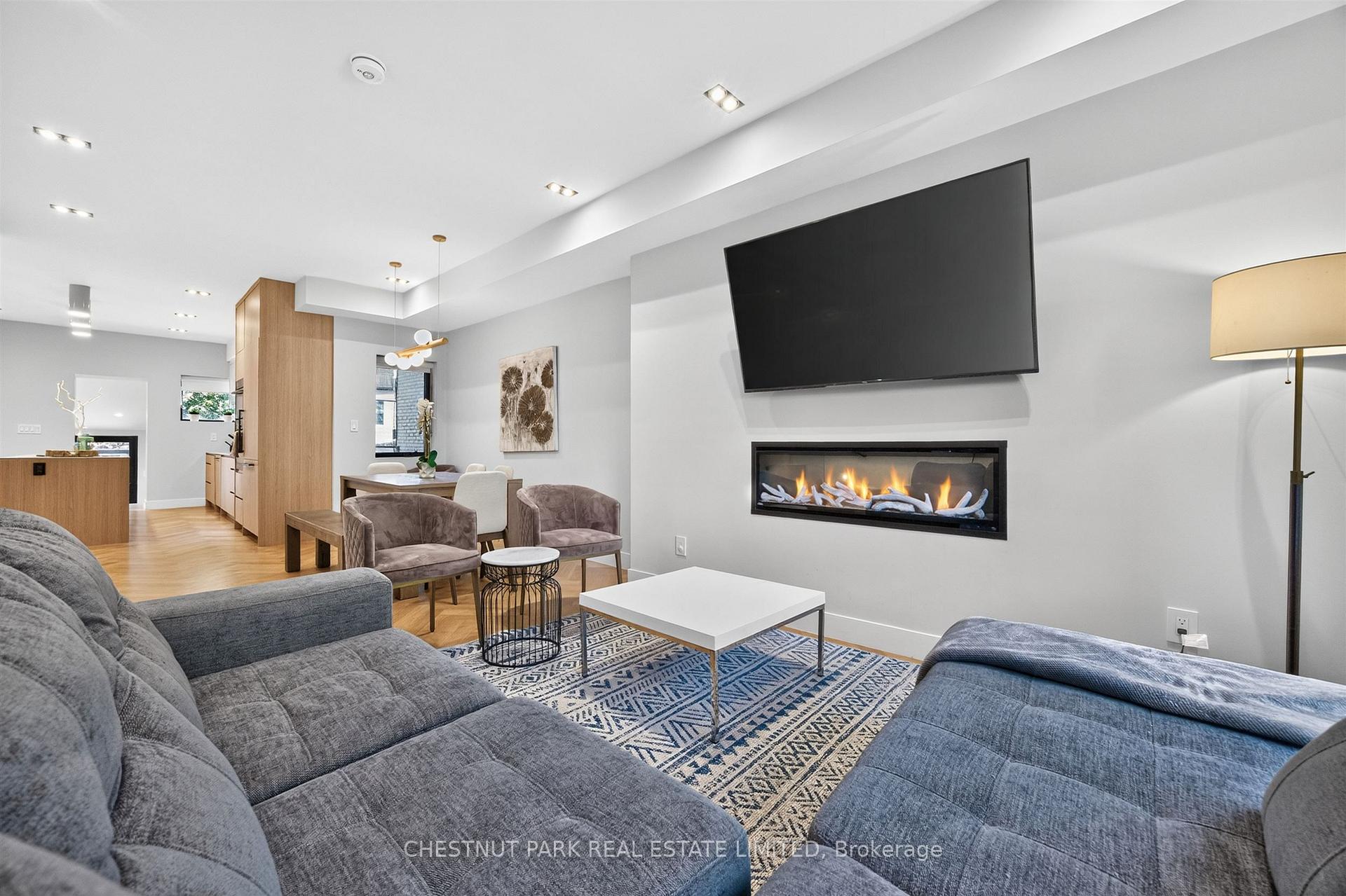 Photo 10 of 26 Caroline Avenue, Toronto, South Riverdale — HOMEH