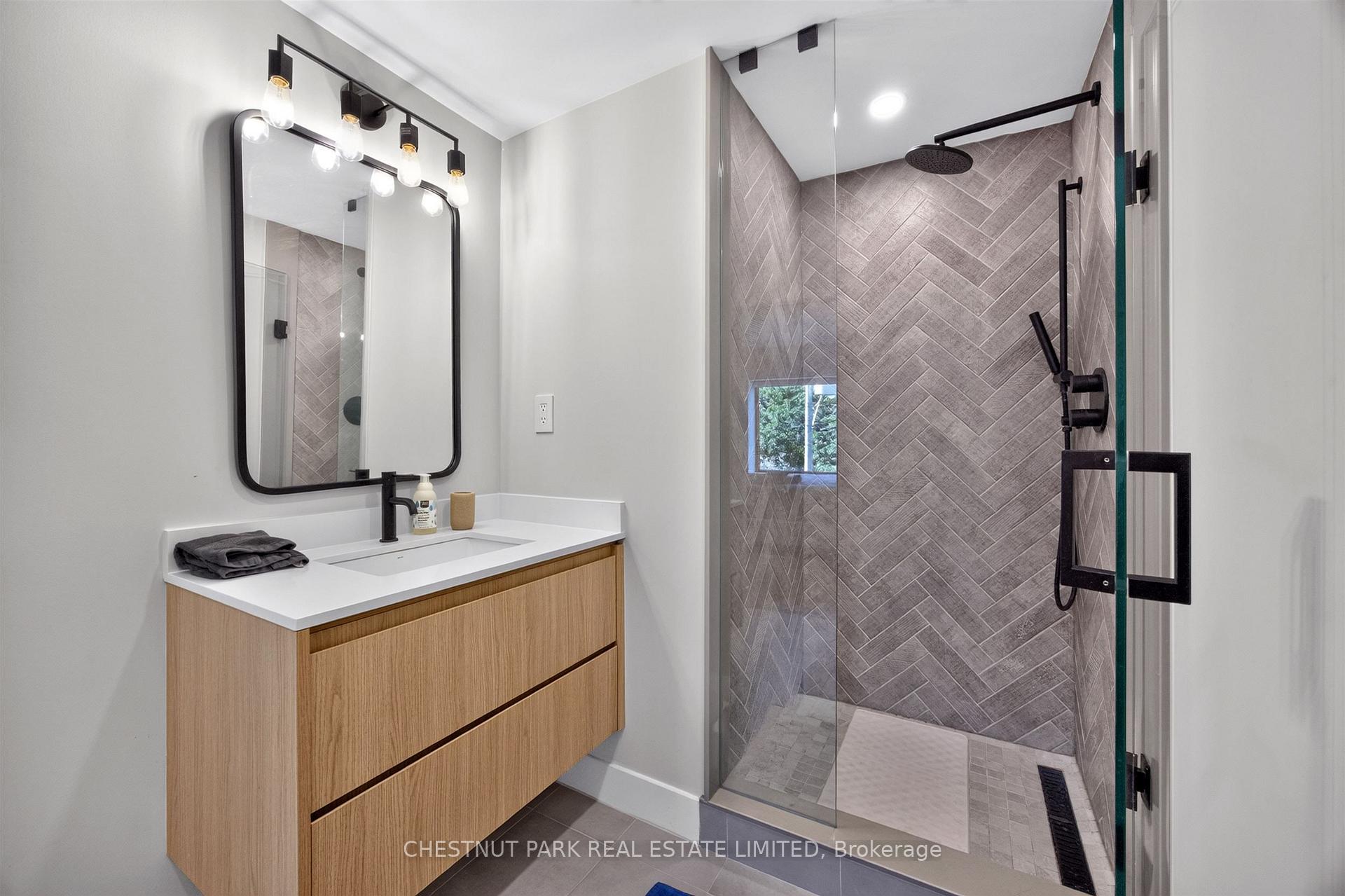 Photo 19 of 26 Caroline Avenue, Toronto, South Riverdale — HOMEH