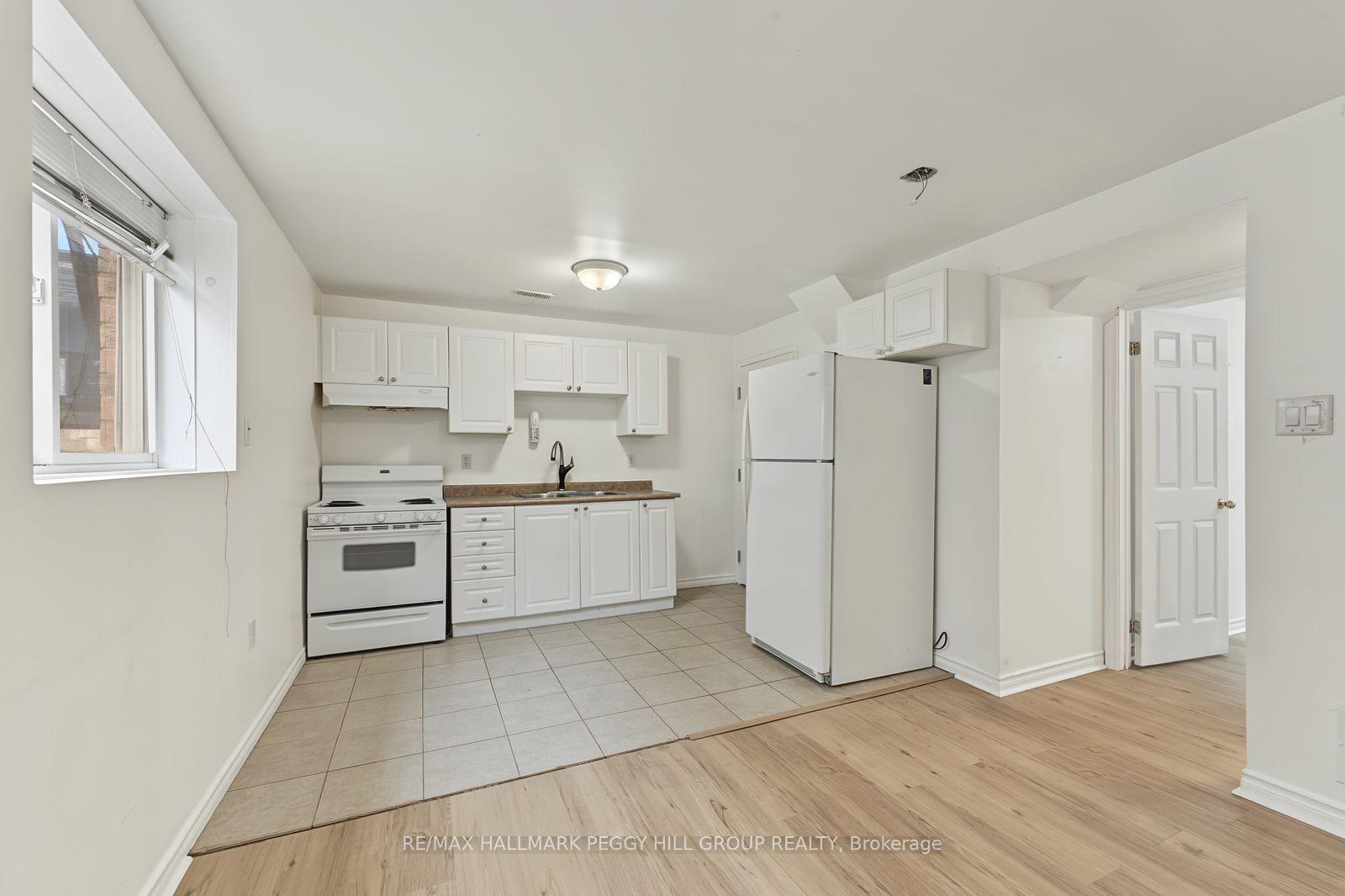 Photo 3 of Unit Lower, 37 Forest Dale Drive, Barrie, Little Lake — HOMEH