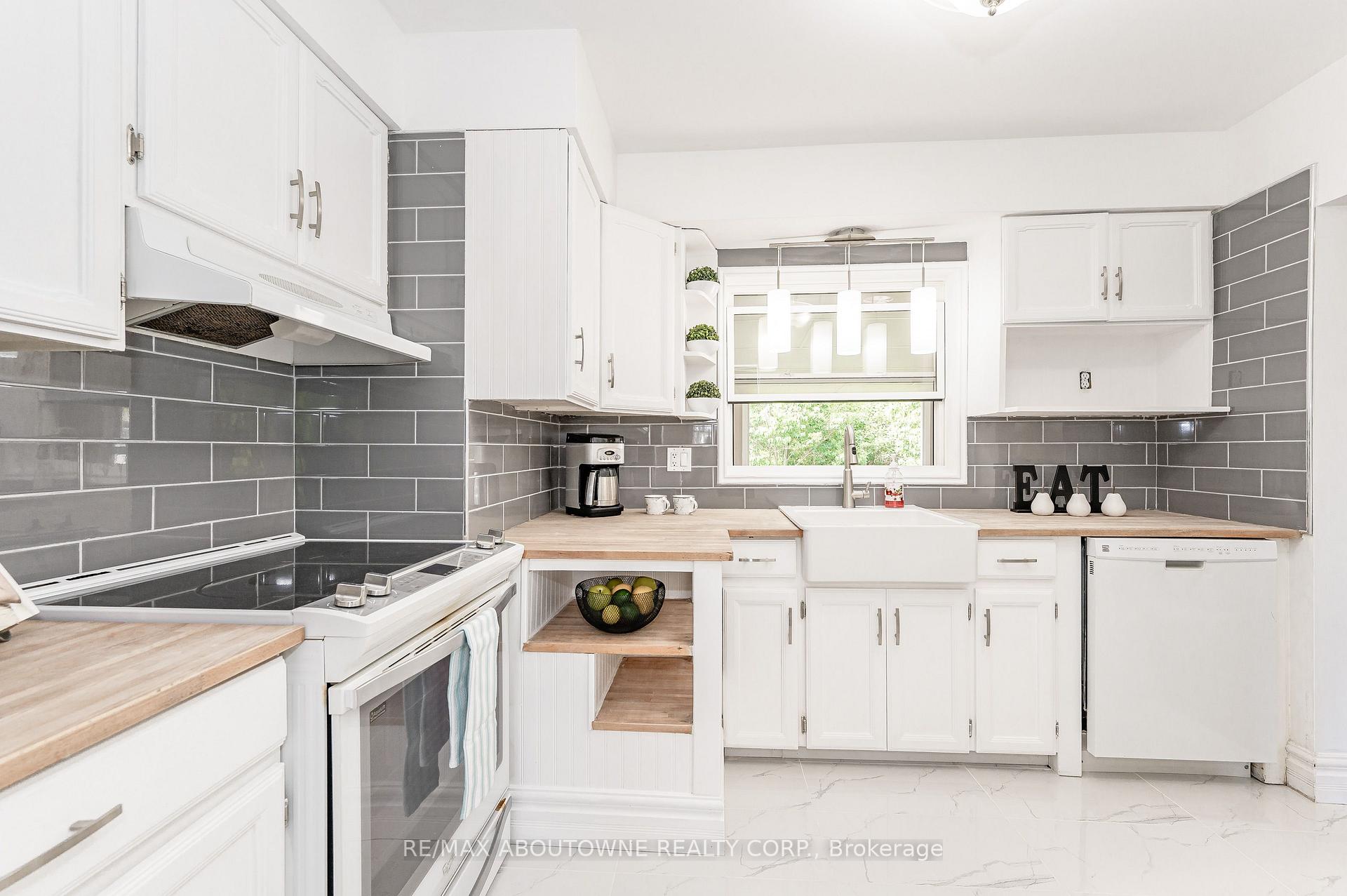 Photo 12 of 388 Appleby Line, Burlington, Shoreacres — HOMEH