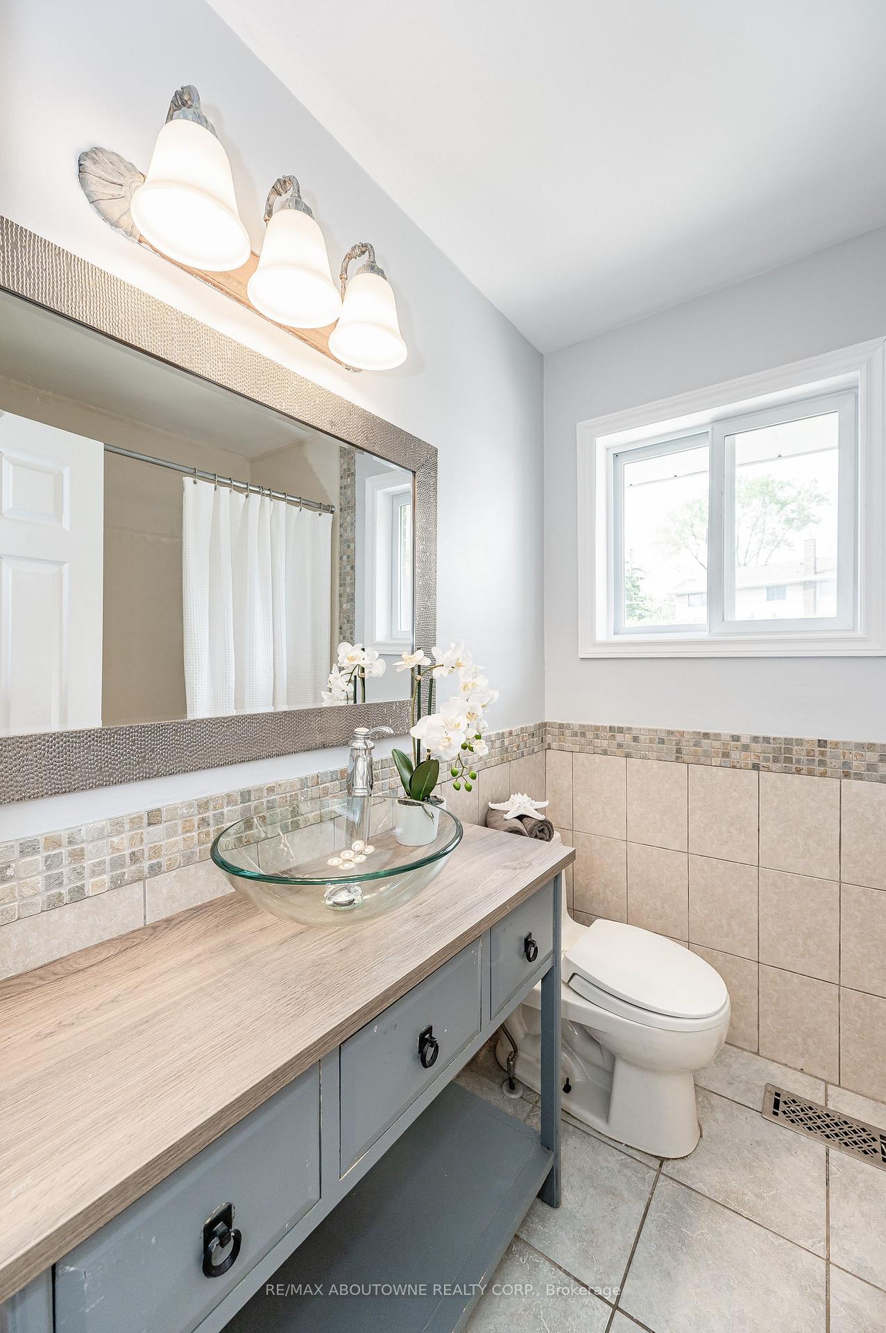 Photo 19 of 388 Appleby Line, Burlington, Shoreacres — HOMEH