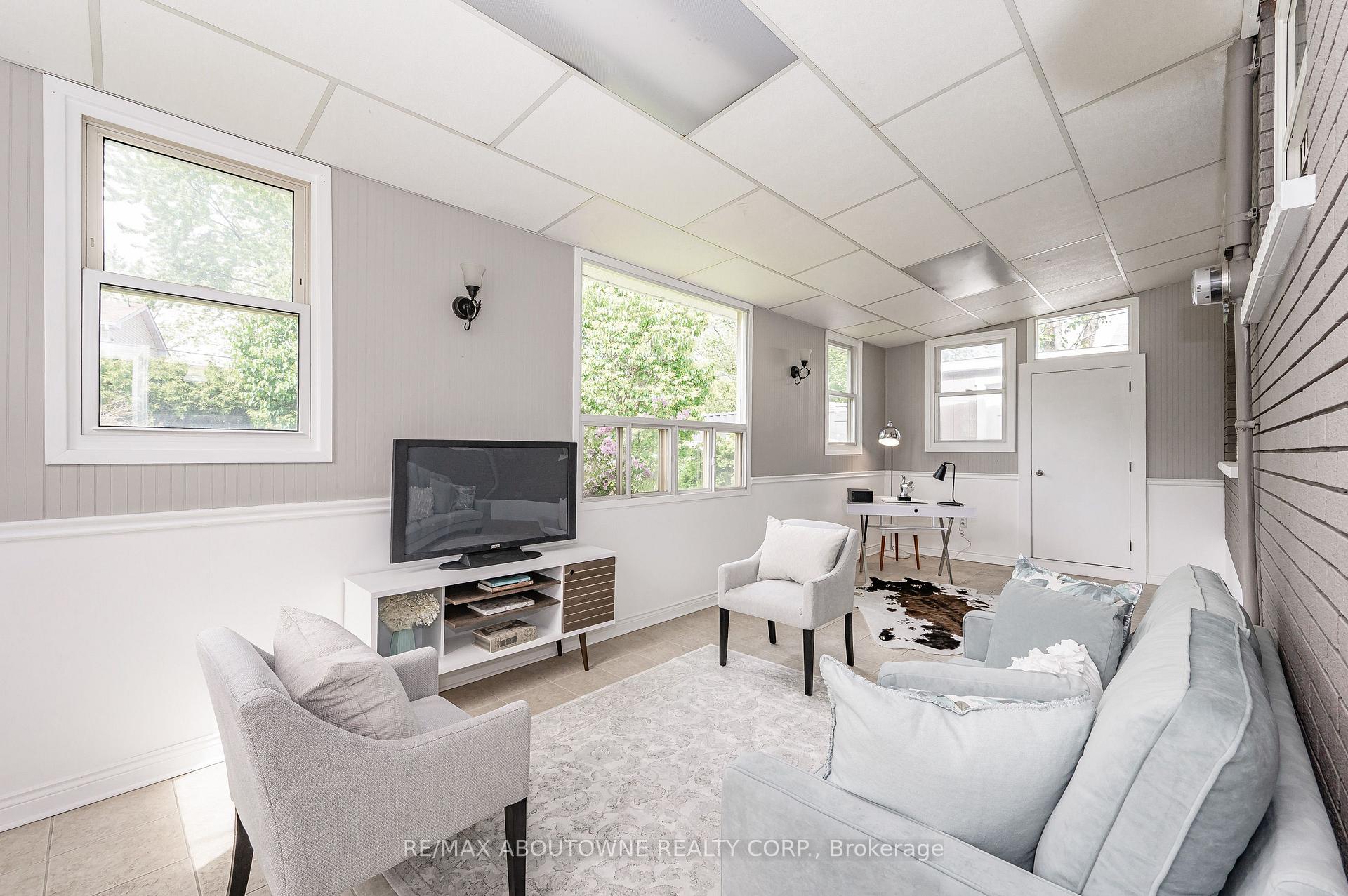 Photo 20 of 388 Appleby Line, Burlington, Shoreacres — HOMEH