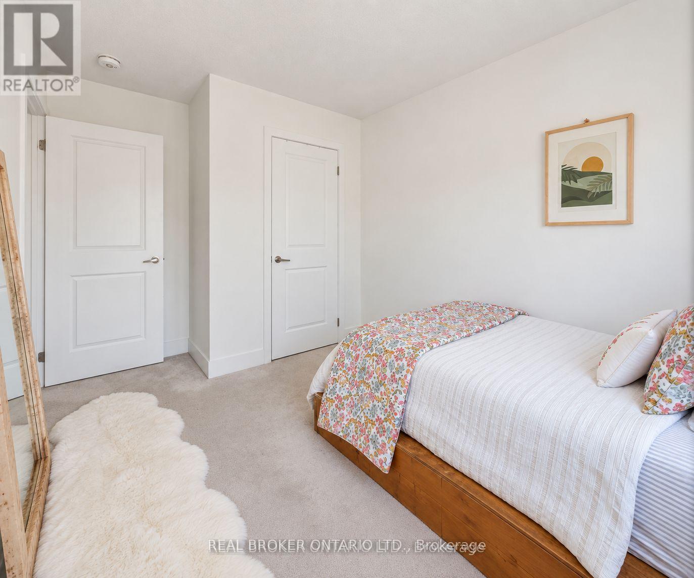 Photo 17 of 9 Nautical Way, Whitby, Port Whitby — HOMEH