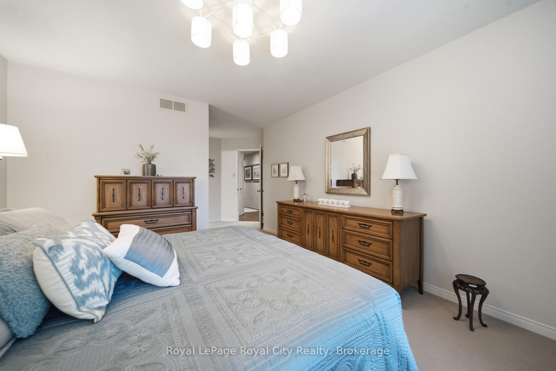 Photo 19 of Unit 37, 60 Ptarmigan Drive, Guelph, Kortright Hills — HOMEH