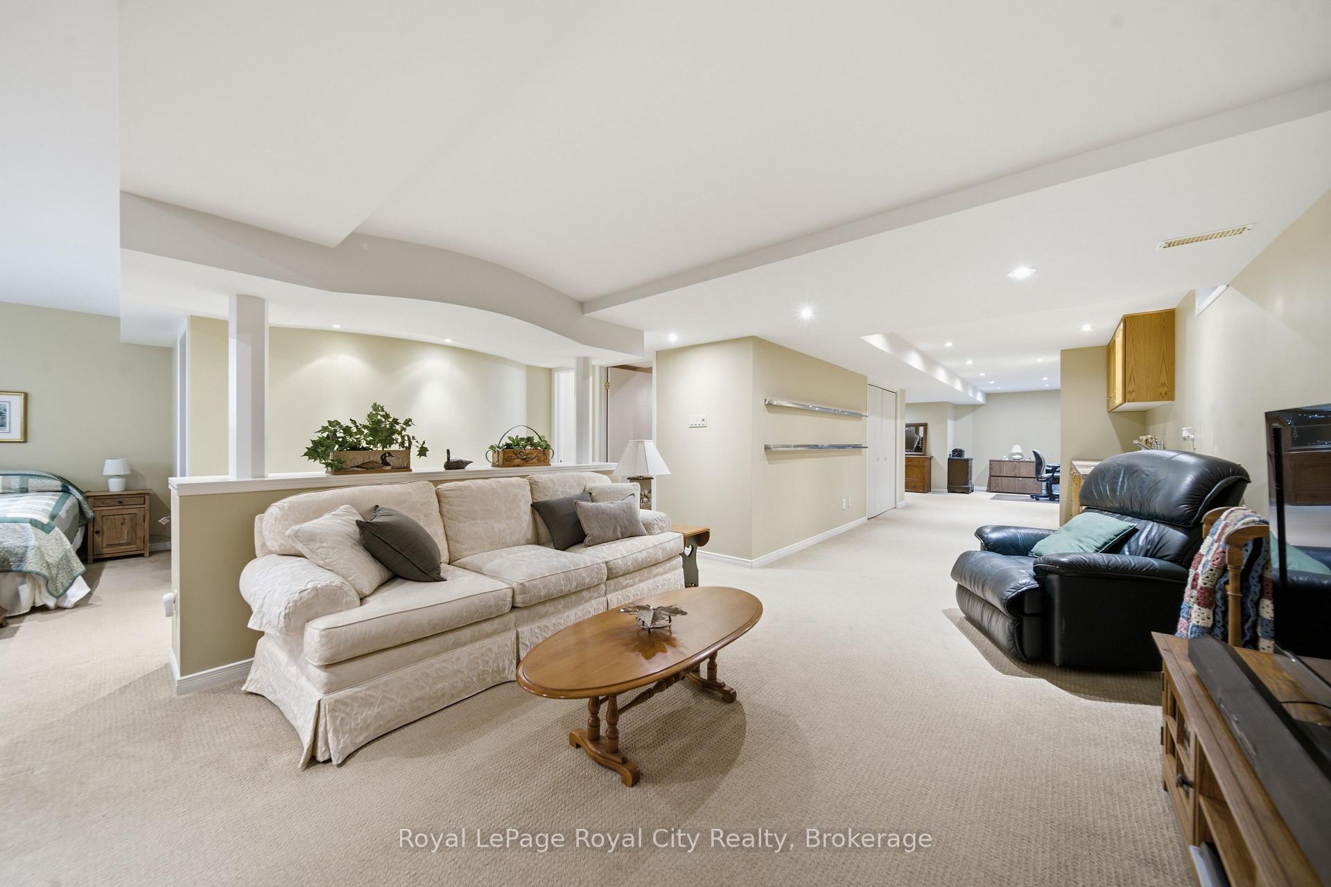 Photo 34 of Unit 37, 60 Ptarmigan Drive, Guelph, Kortright Hills — HOMEH