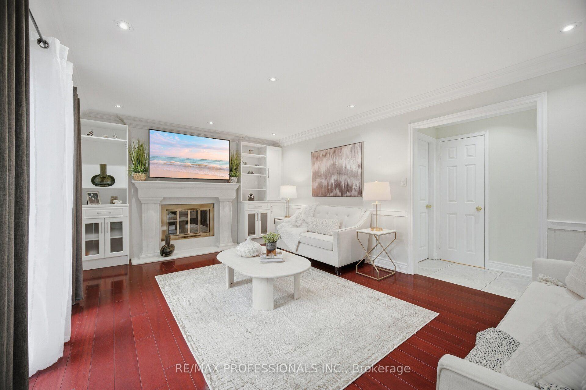 Photo 7 of 4 McFadden Drive, Brampton, Heart Lake East — HOMEH