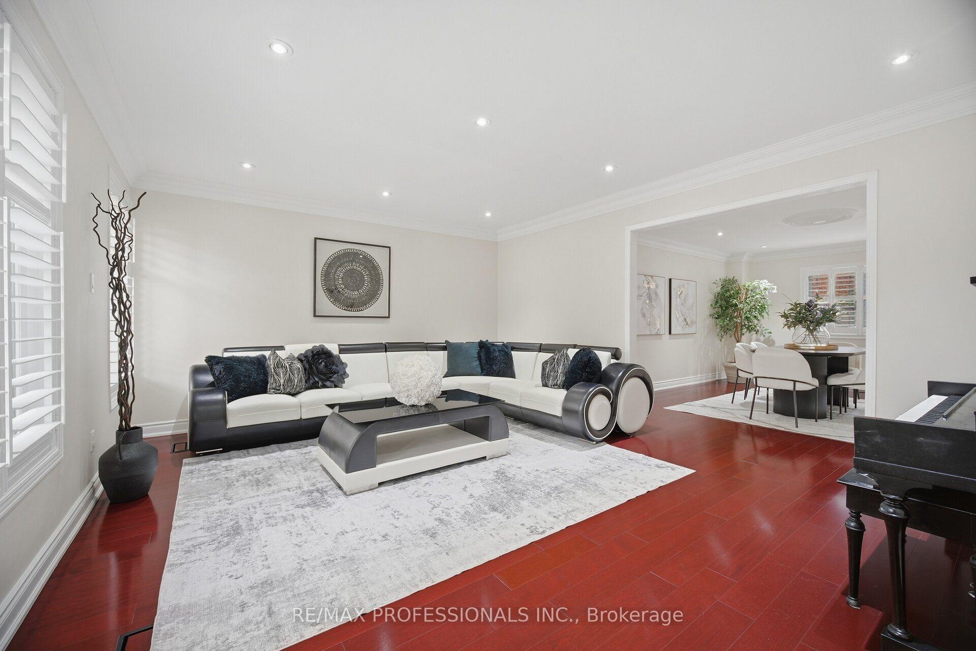 Photo 16 of 4 McFadden Drive, Brampton, Heart Lake East — HOMEH
