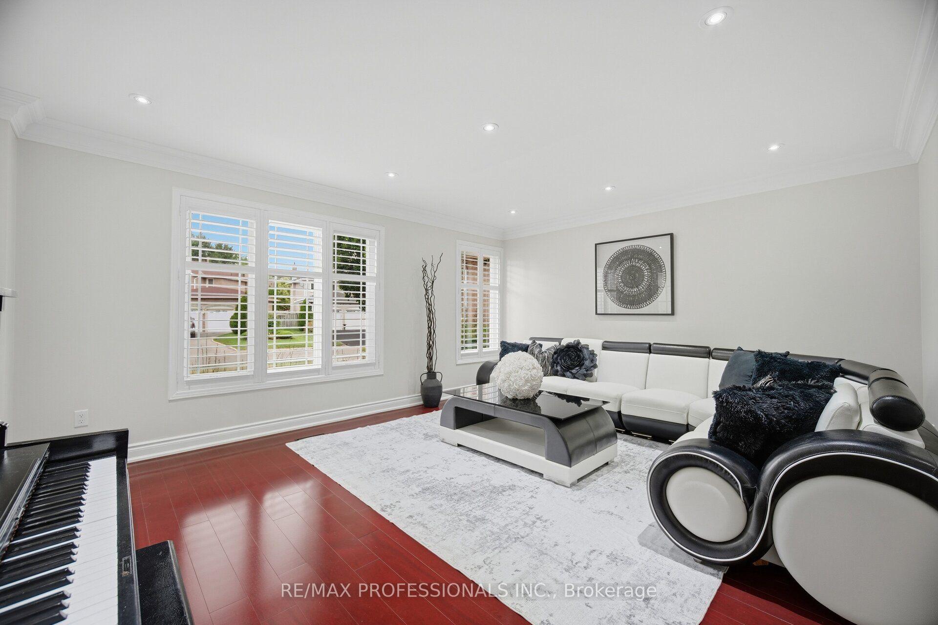 Photo 17 of 4 McFadden Drive, Brampton, Heart Lake East — HOMEH
