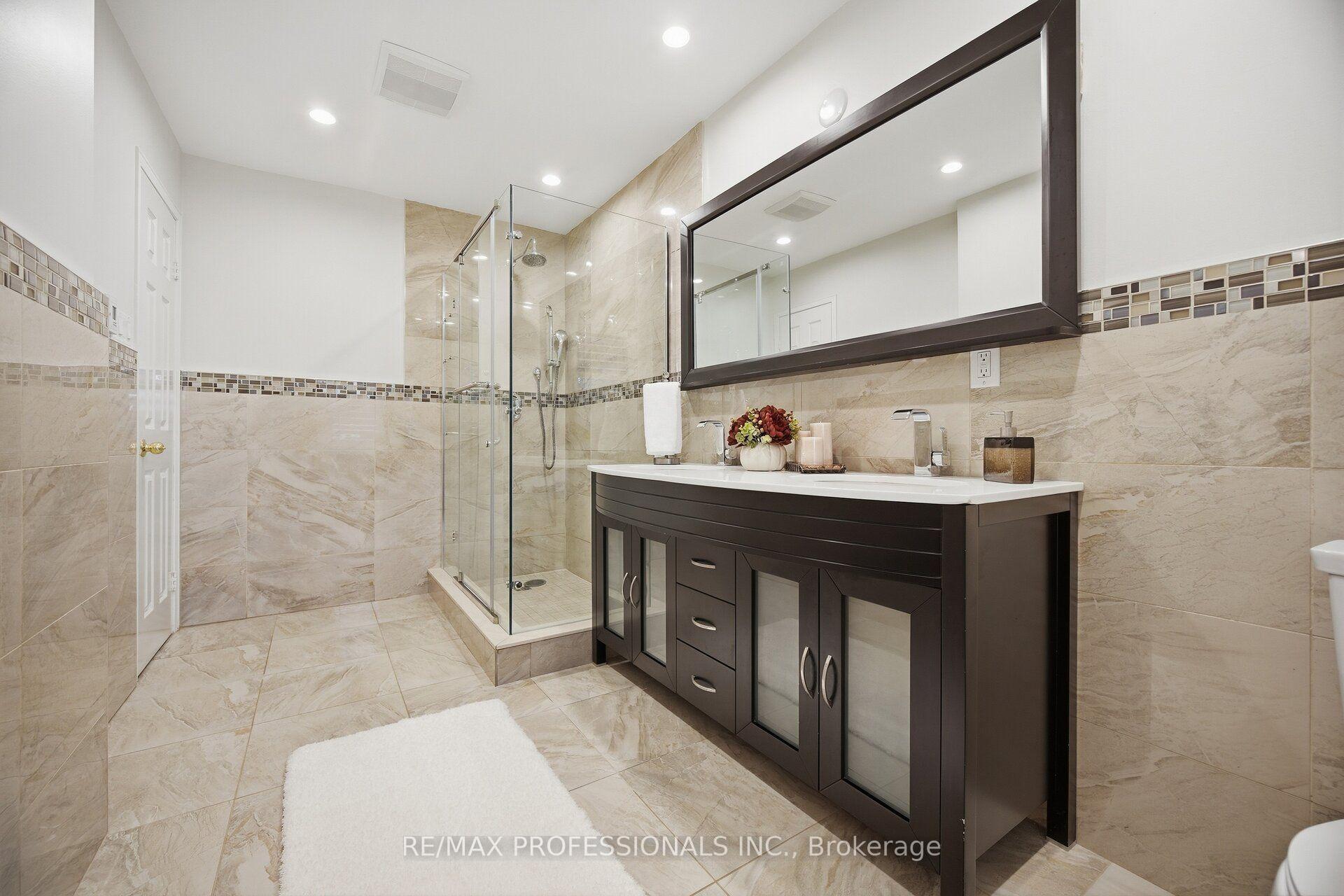 Photo 37 of 4 McFadden Drive, Brampton, Heart Lake East — HOMEH