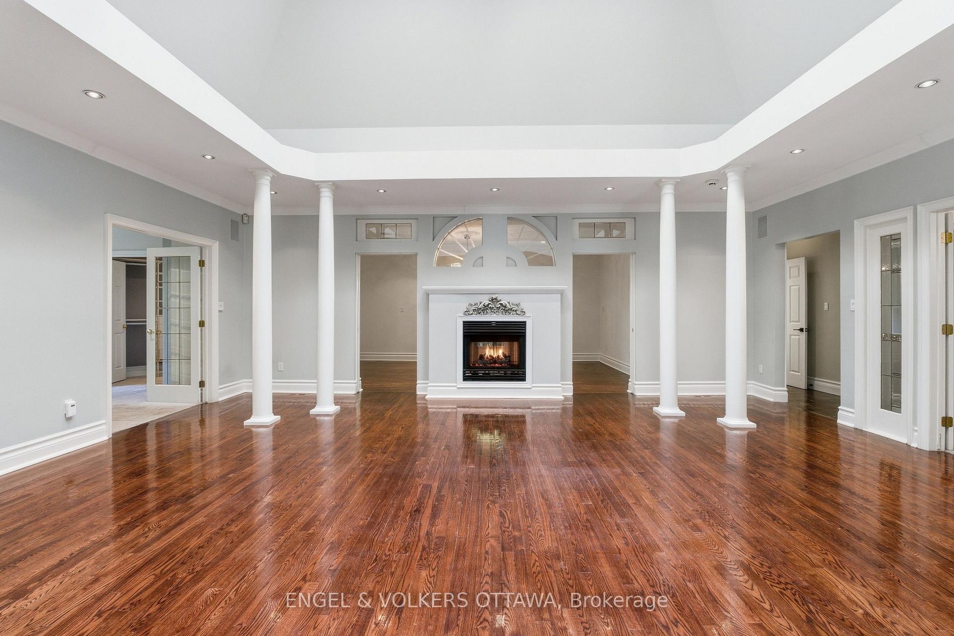 Photo 8 of 435 Westminster Avenue, Ottawa, Woodroffe — HOMEH