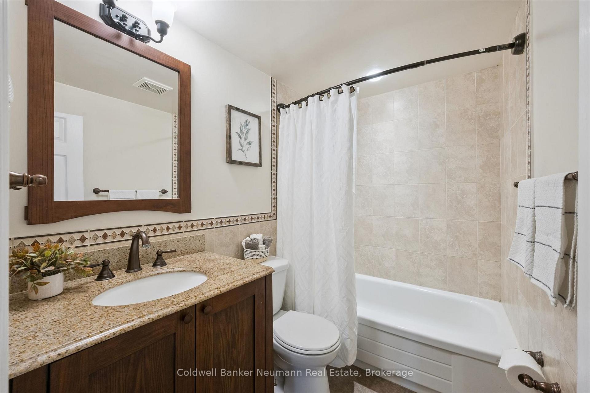 Photo 25 of 16 Argyle Drive, Guelph, Dovercliffe Park/Old University — HOMEH