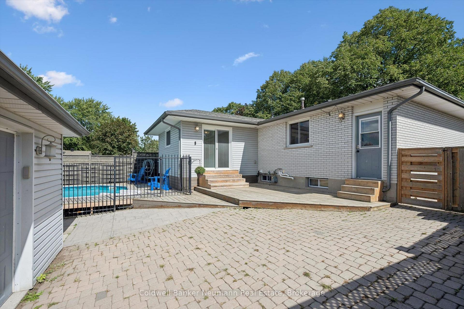Photo 27 of 16 Argyle Drive, Guelph, Dovercliffe Park/Old University — HOMEH