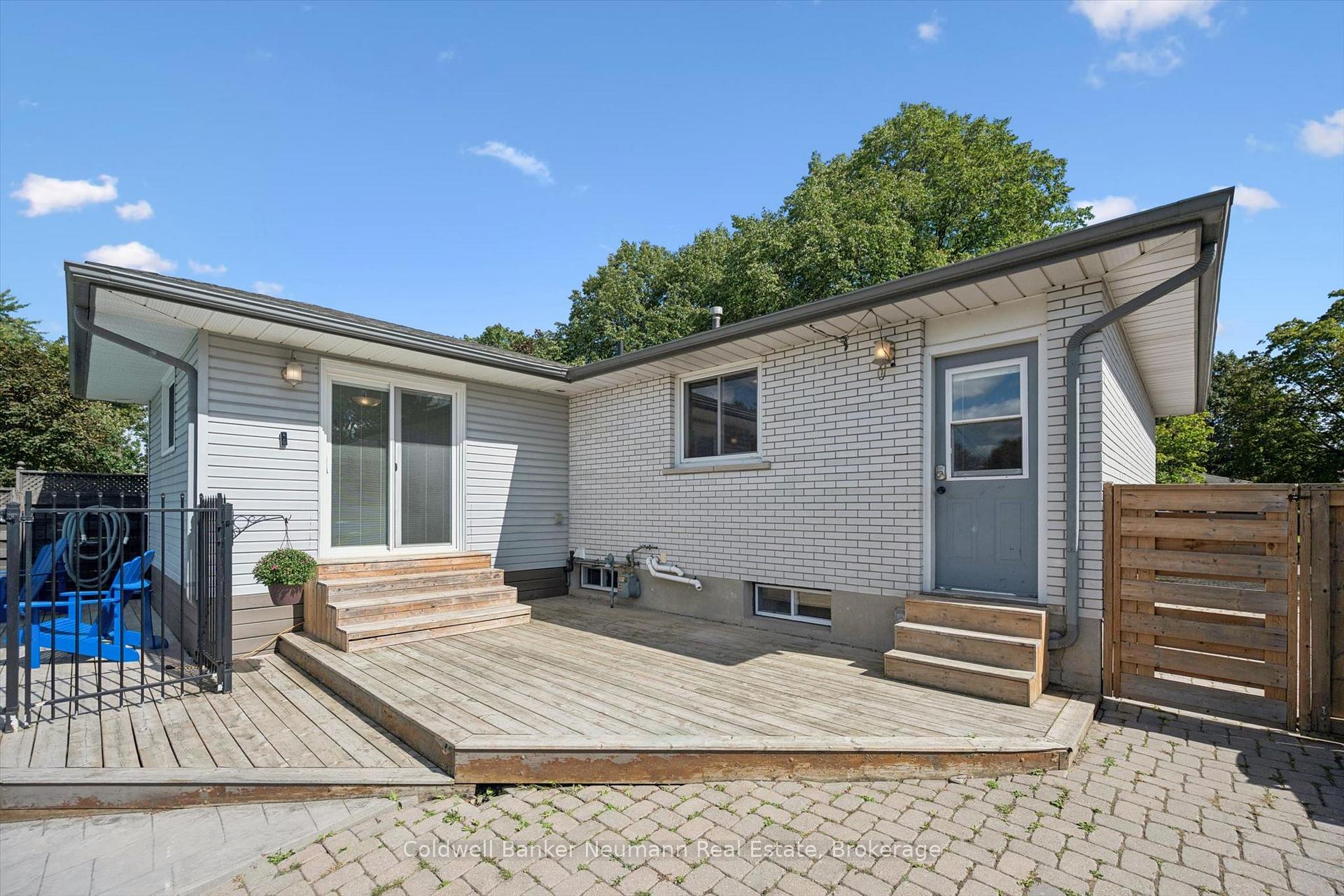 Photo 28 of 16 Argyle Drive, Guelph, Dovercliffe Park/Old University — HOMEH