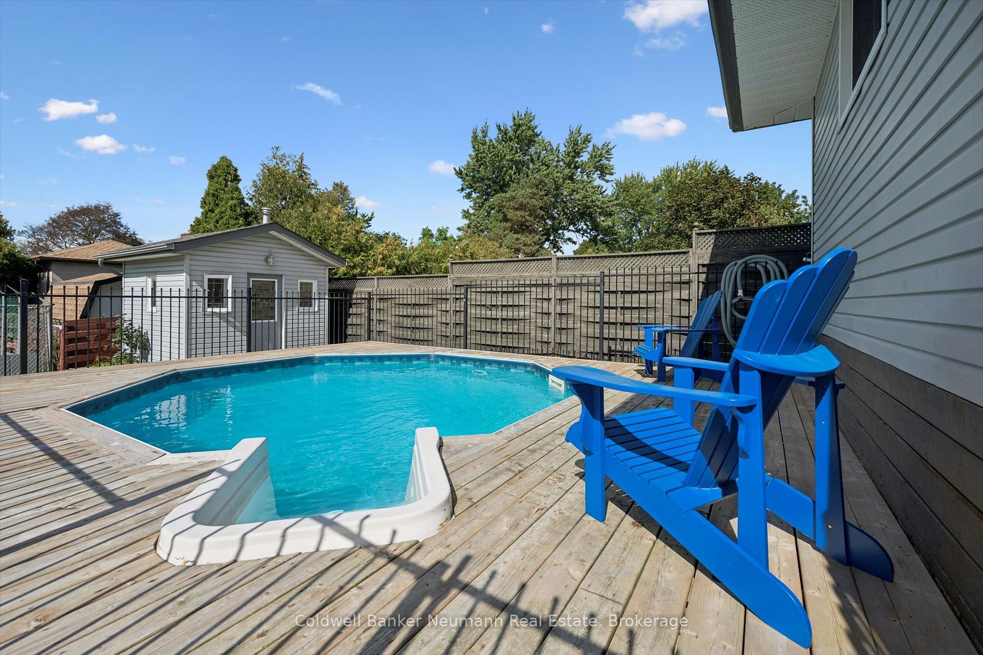 Photo 34 of 16 Argyle Drive, Guelph, Dovercliffe Park/Old University — HOMEH