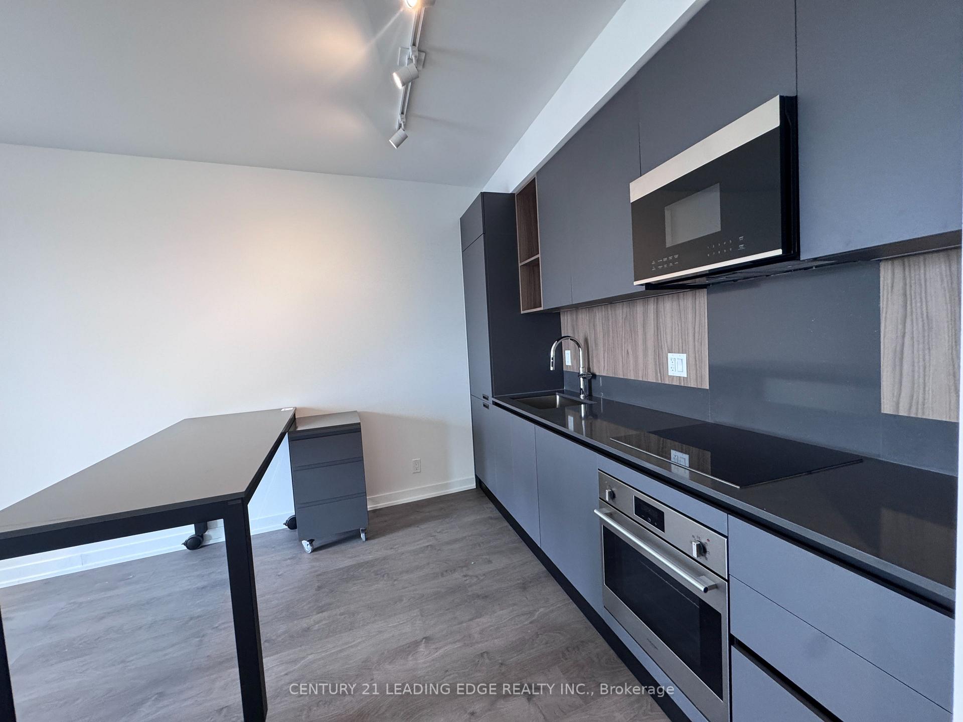 Photo 7 of Unit 1606, 39 Mary Street, Barrie, City Centre — HOMEH