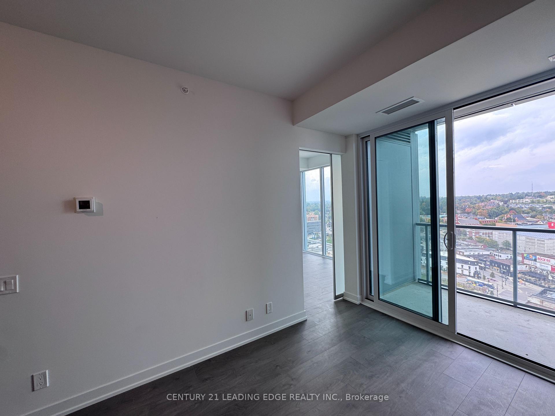 Photo 12 of Unit 1606, 39 Mary Street, Barrie, City Centre — HOMEH