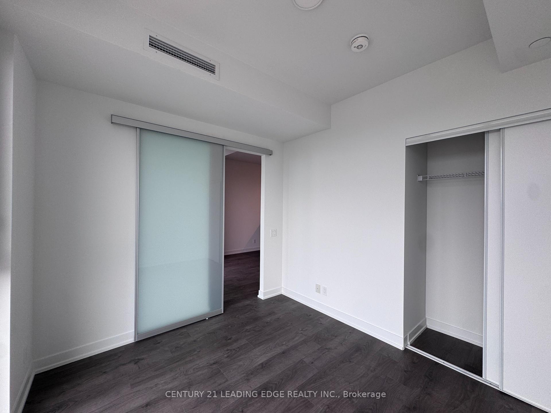 Photo 15 of Unit 1606, 39 Mary Street, Barrie, City Centre — HOMEH