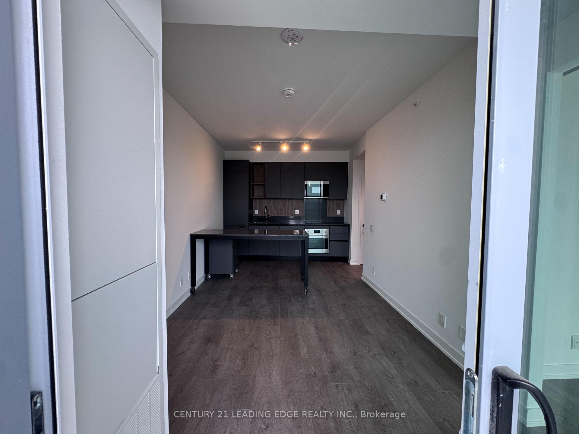 Photo 18 of Unit 1606, 39 Mary Street, Barrie, City Centre — HOMEH