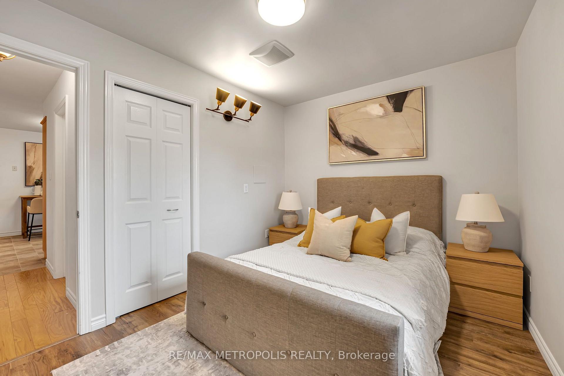 Photo 21 of 598 Black Oak Crescent, Waterloo, North Lakeshore — HOMEH
