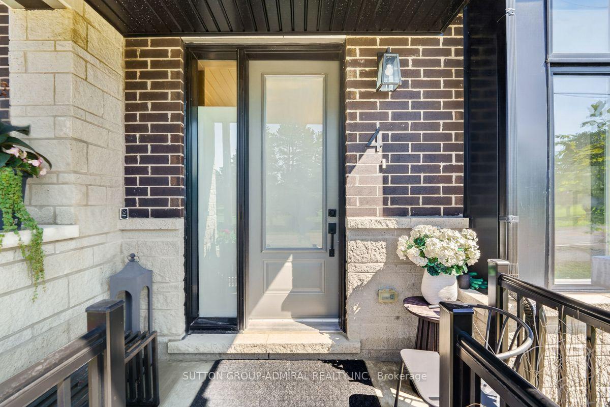 Photo 3 of 4 Vern Robertson Gate, Uxbridge — HOMEH