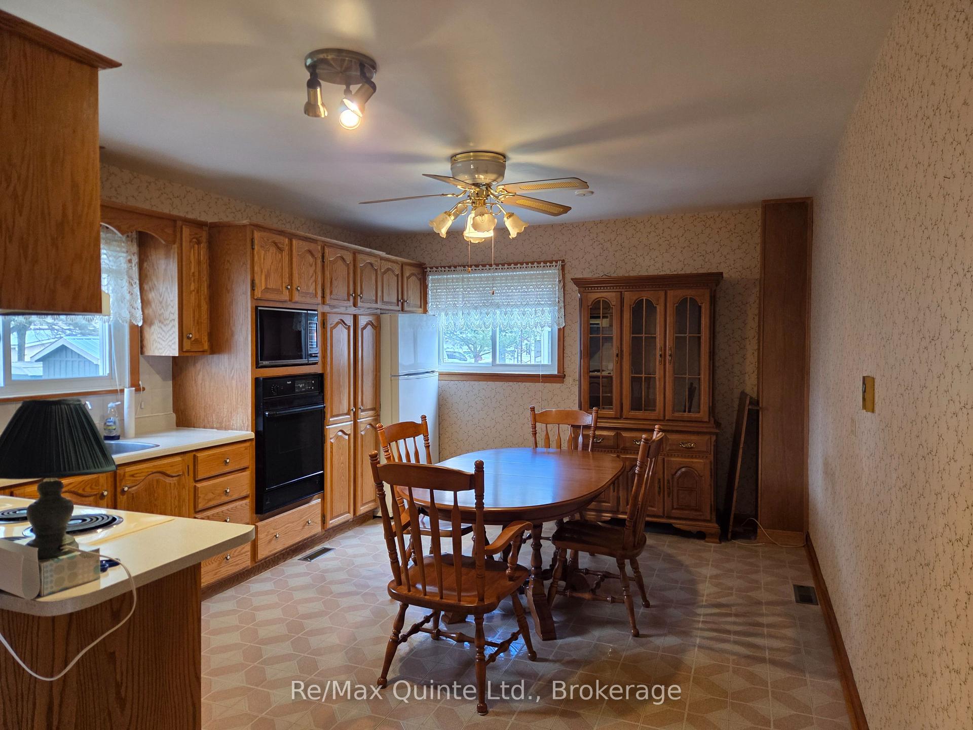 Photo 4 of 507 Metcalf Street, Tweed, Tweed (Village) — HOMEH