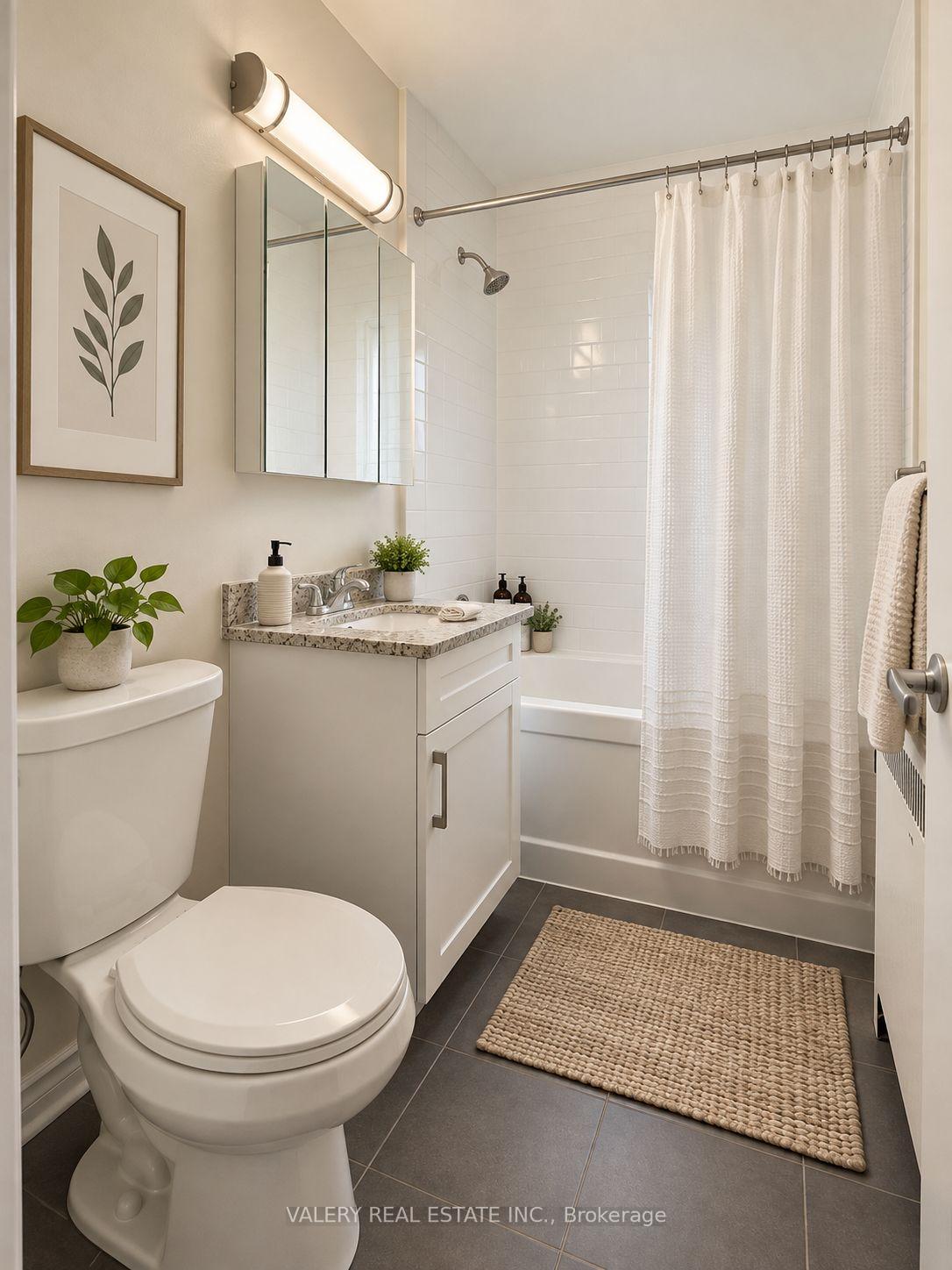 Photo 6 of Unit U13, 1335 Bayview Avenue, Toronto, Leaside — HOMEH