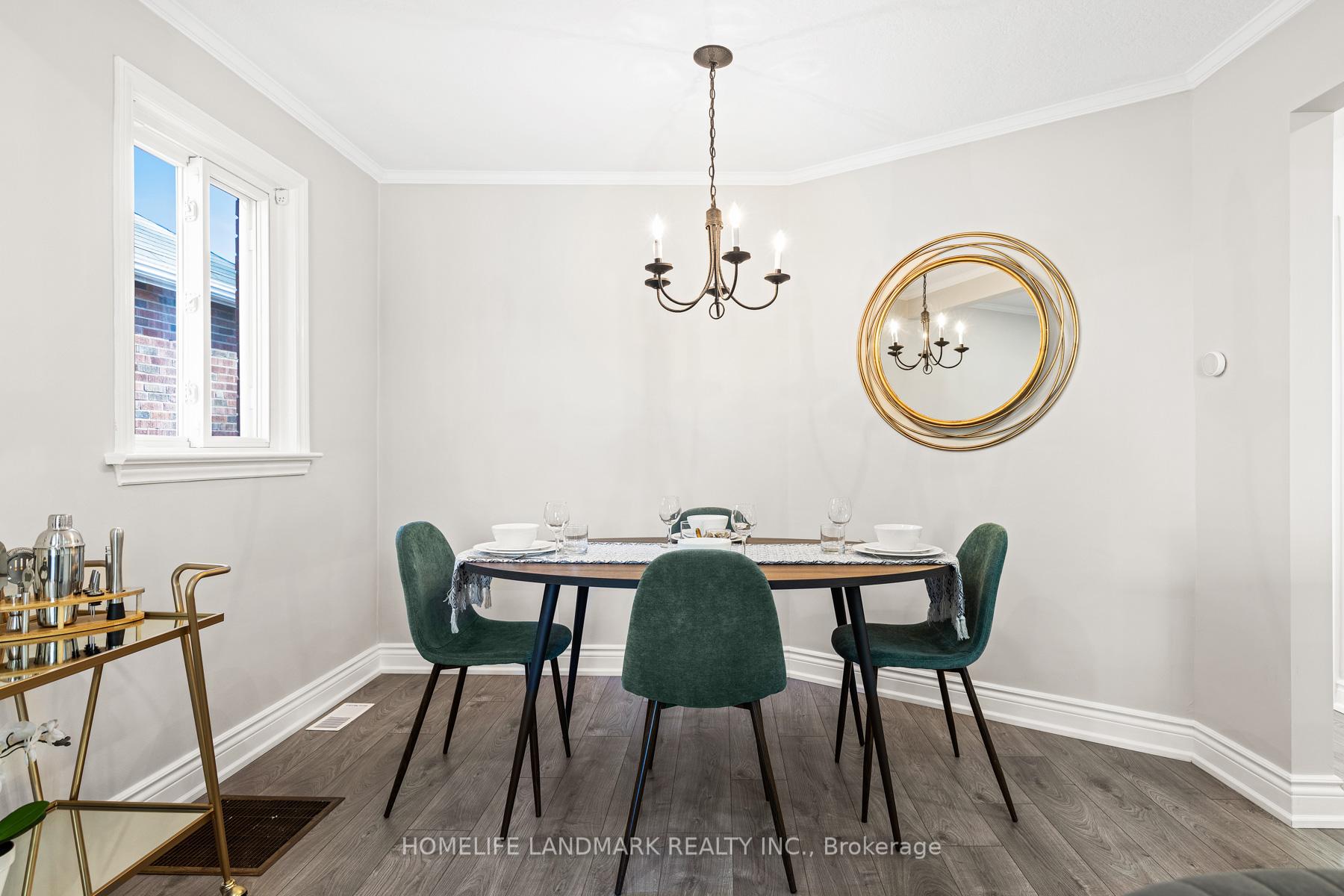 Photo 5 of 107 Parklea Drive, Toronto, Leaside — HOMEH