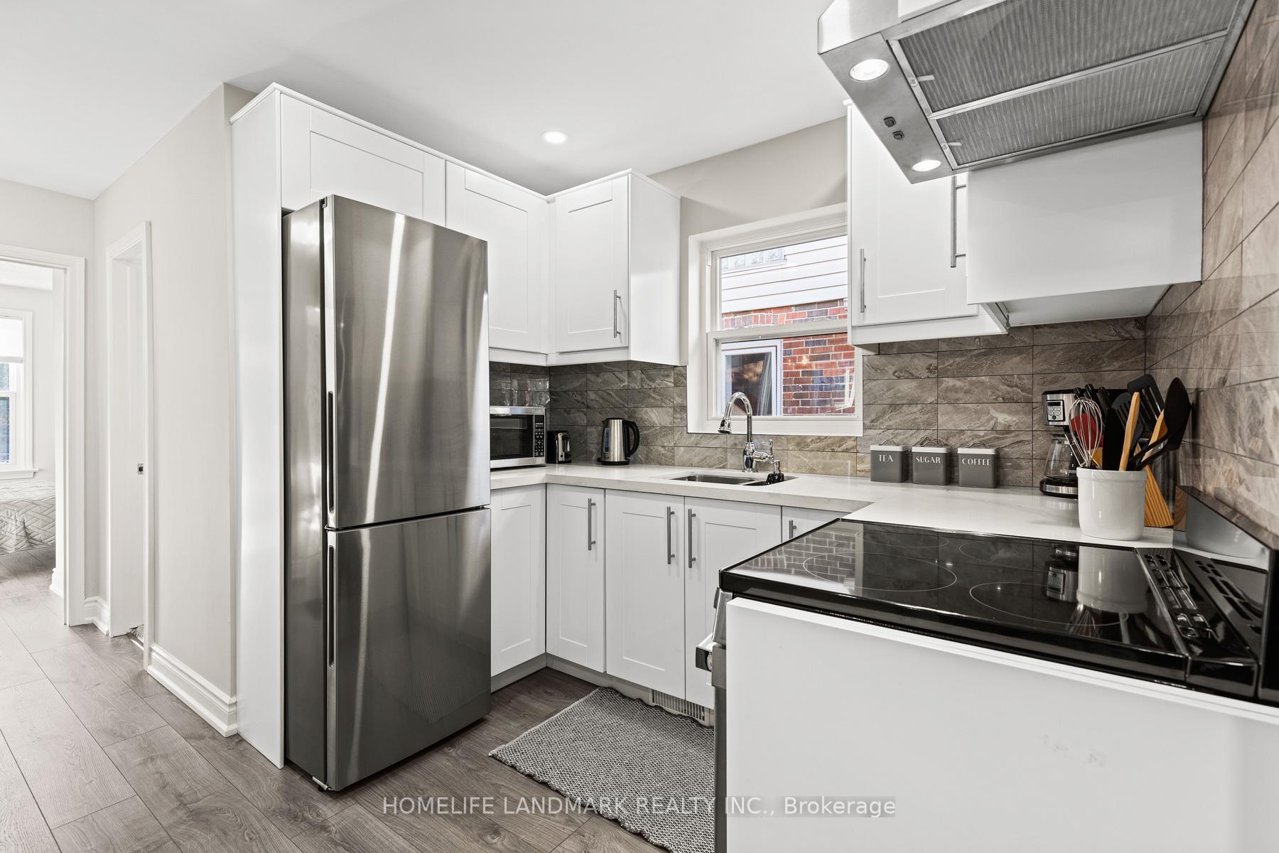 Photo 14 of 107 Parklea Drive, Toronto, Leaside — HOMEH
