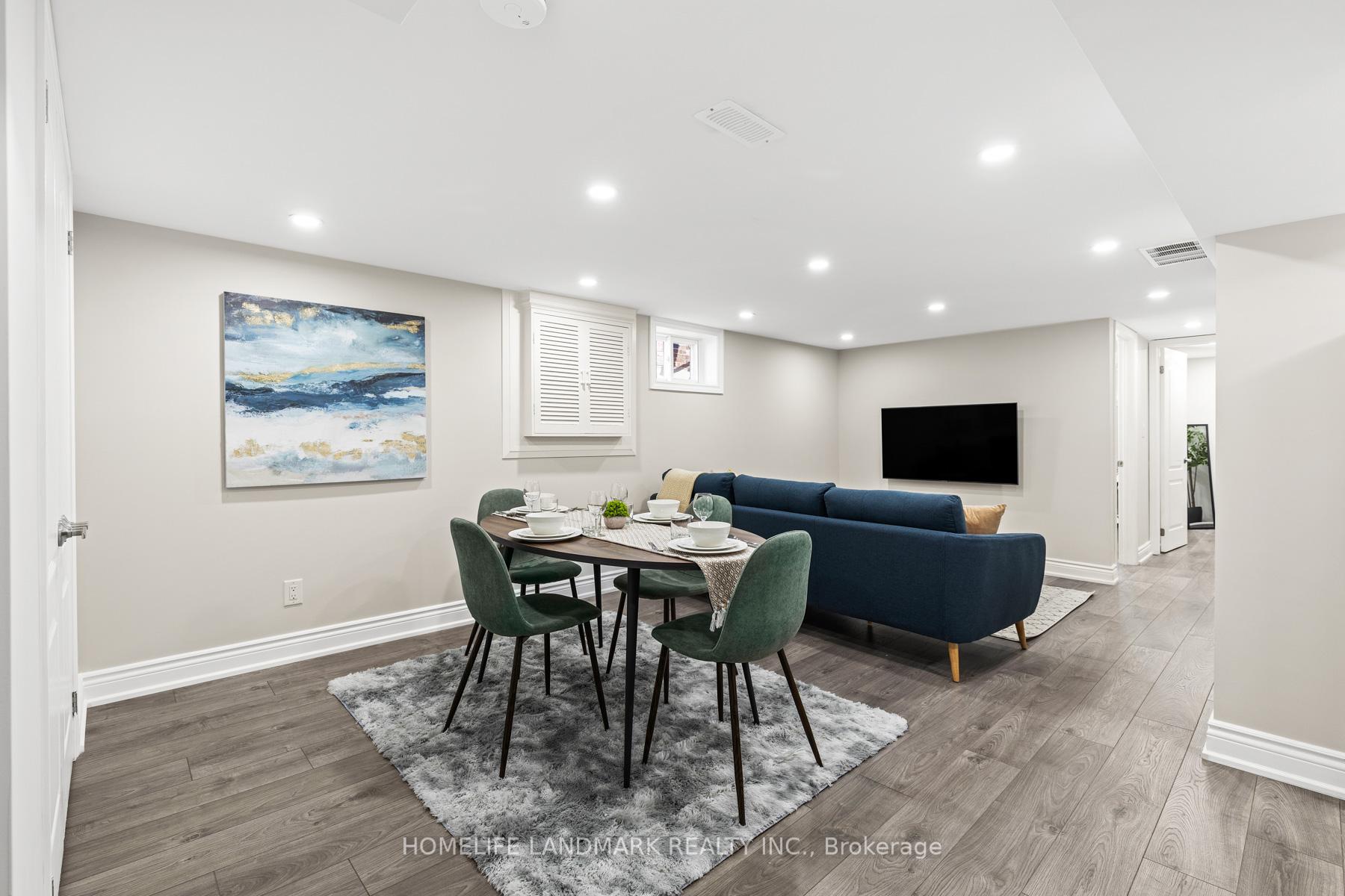 Photo 16 of 107 Parklea Drive, Toronto, Leaside — HOMEH