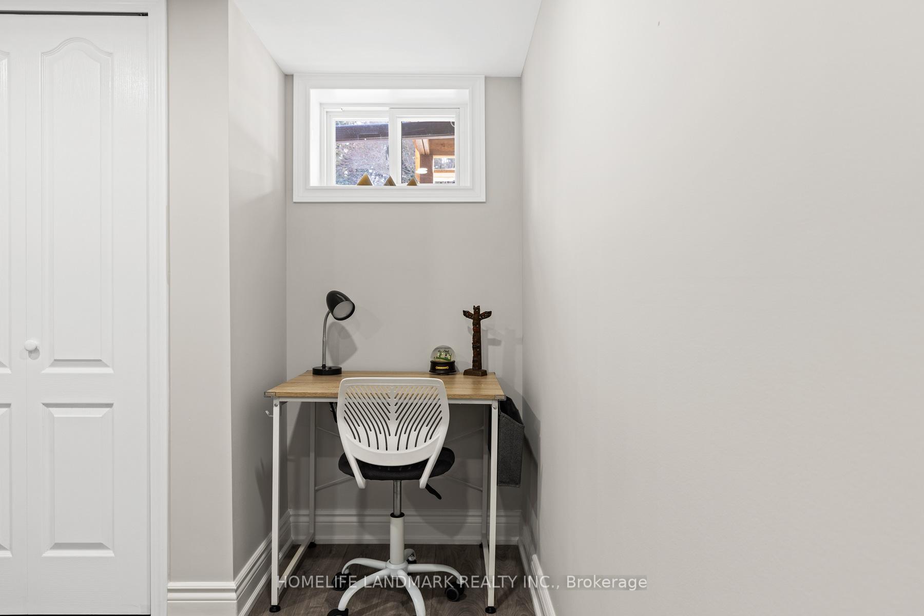Photo 21 of 107 Parklea Drive, Toronto, Leaside — HOMEH