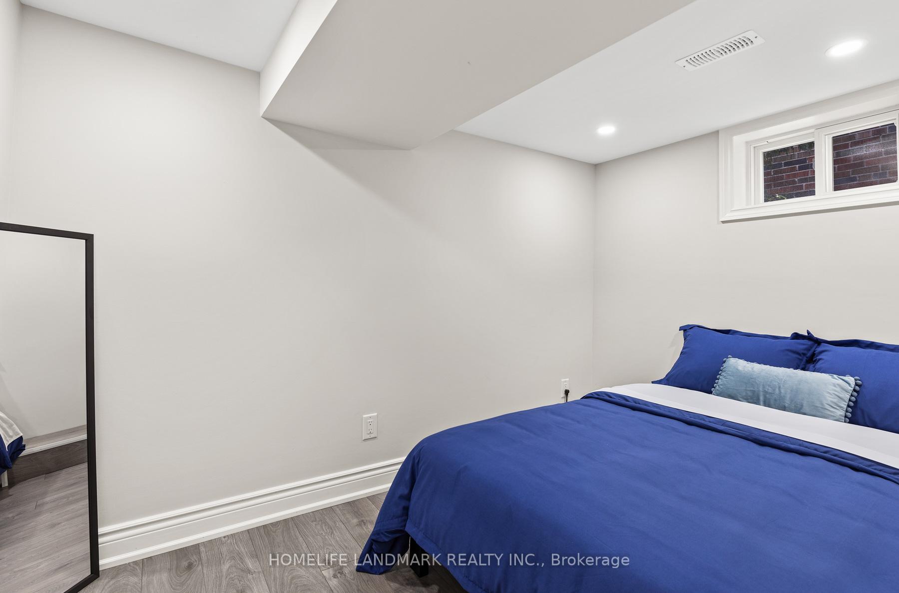 Photo 22 of 107 Parklea Drive, Toronto, Leaside — HOMEH