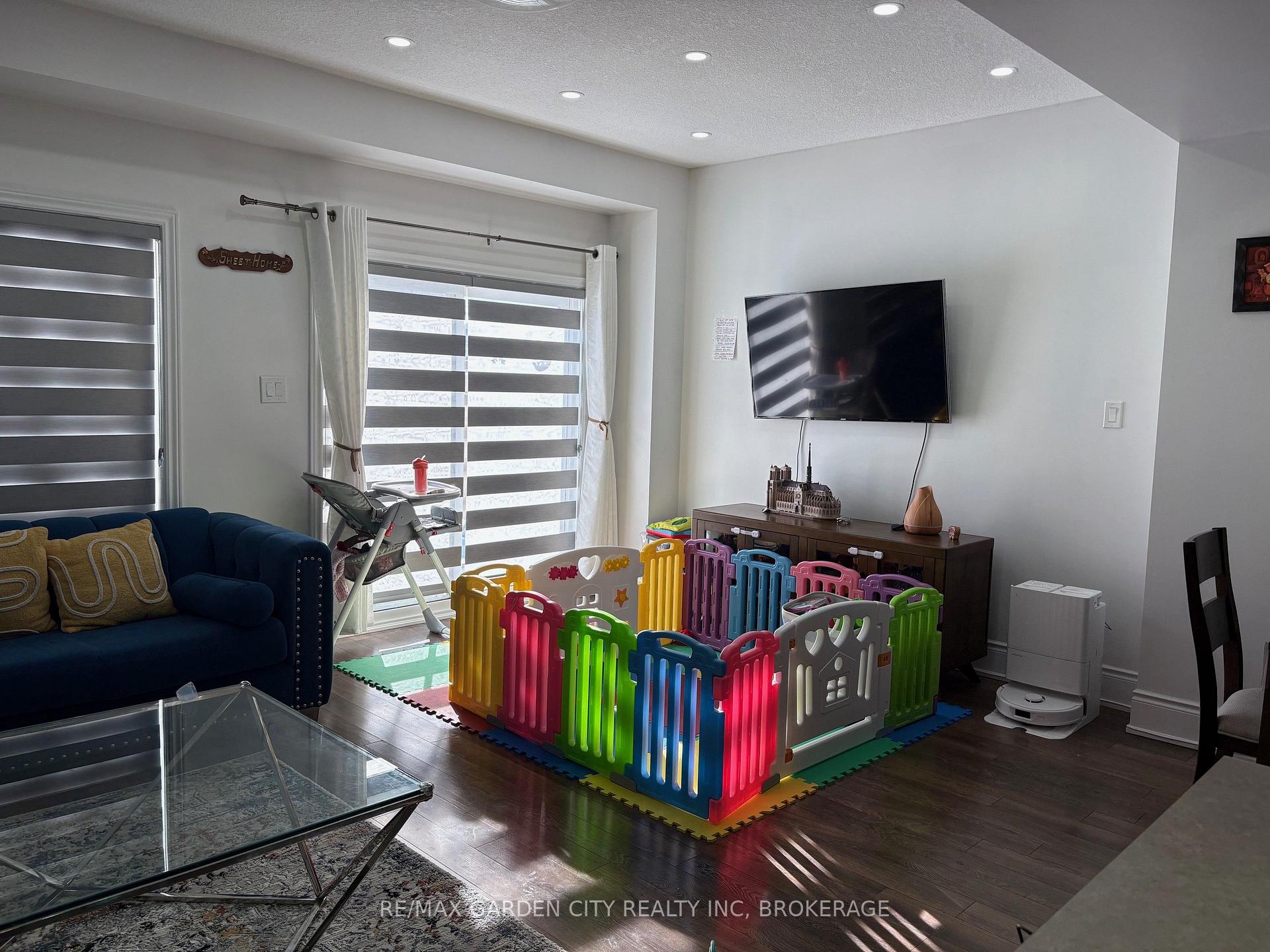 Photo 6 of 39 Sunset Way, Thorold, Rolling Meadows — HOMEH