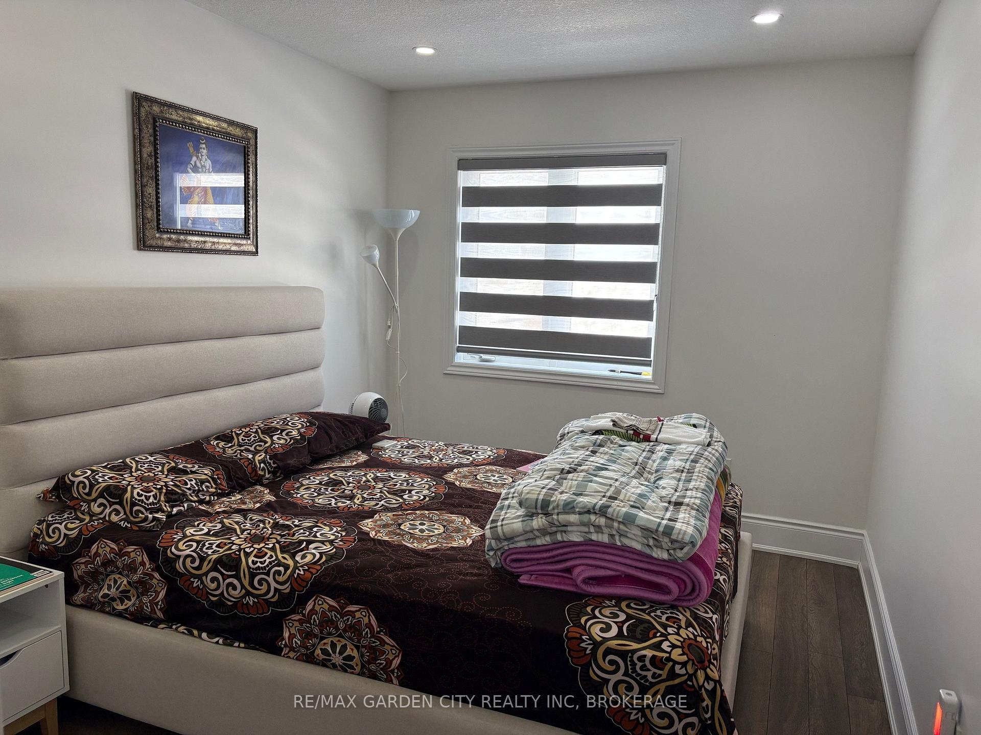 Photo 14 of 39 Sunset Way, Thorold, Rolling Meadows — HOMEH