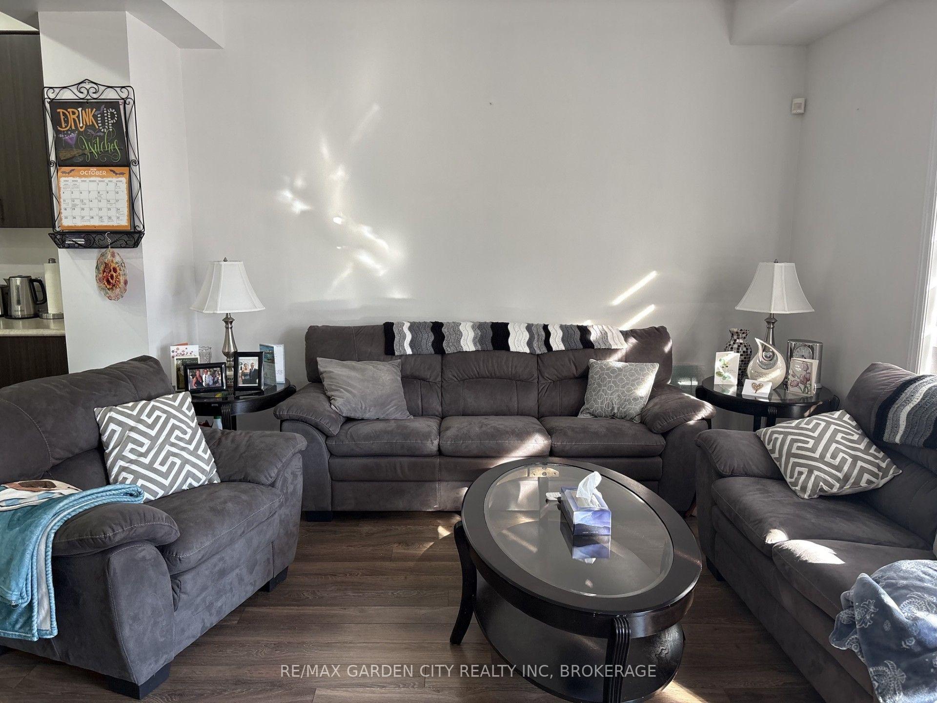 Photo 13 of 39 Sunset Way, Thorold, Rolling Meadows — HOMEH